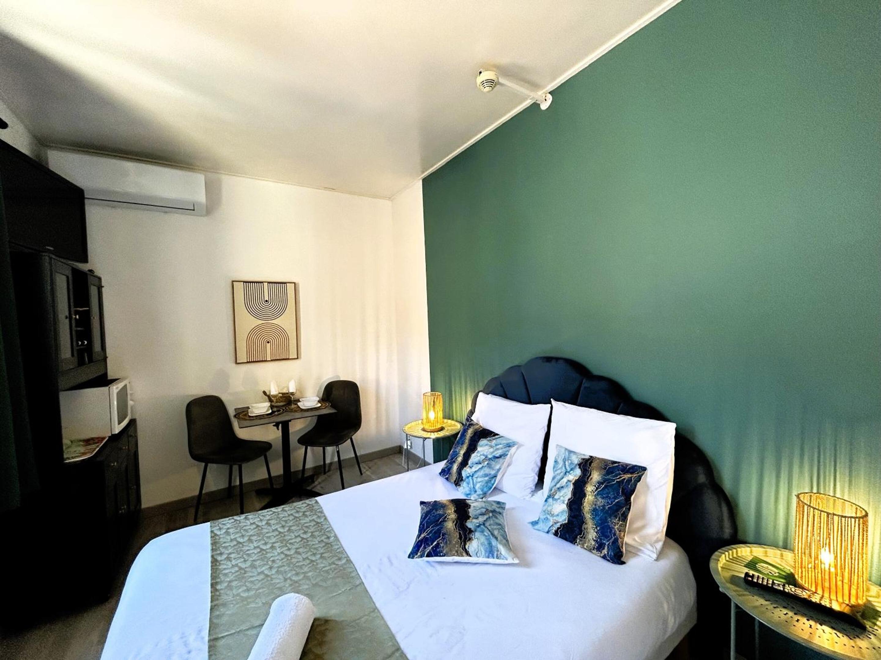 Superior Triple Room