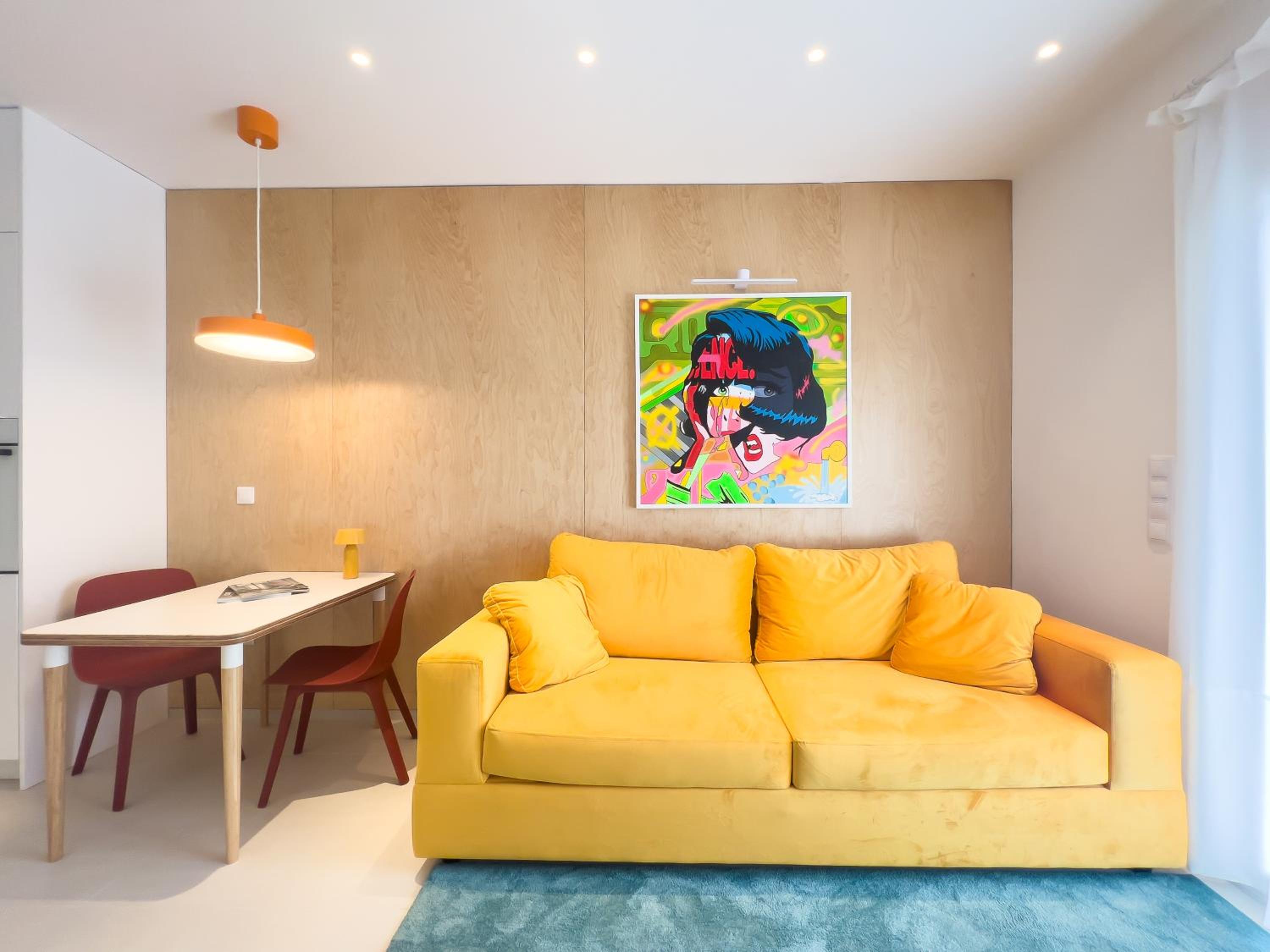 One-Bedroom Apartment