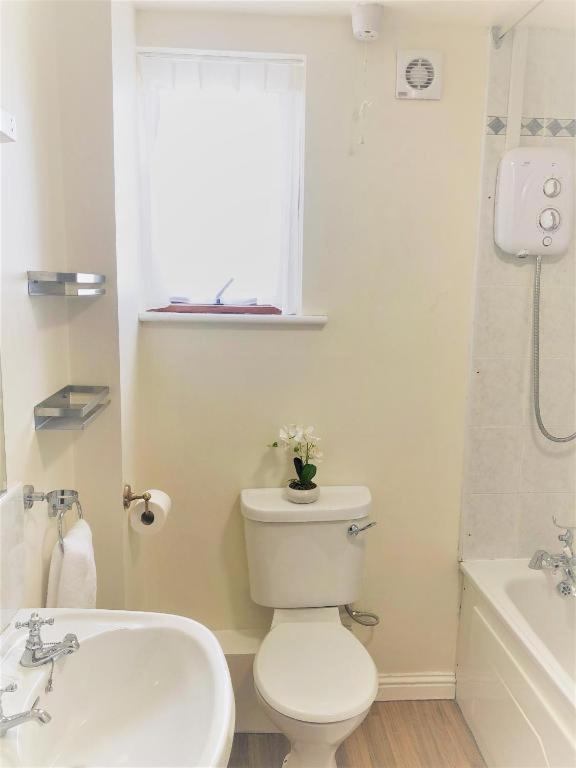 Double Room with Private External Bathroom