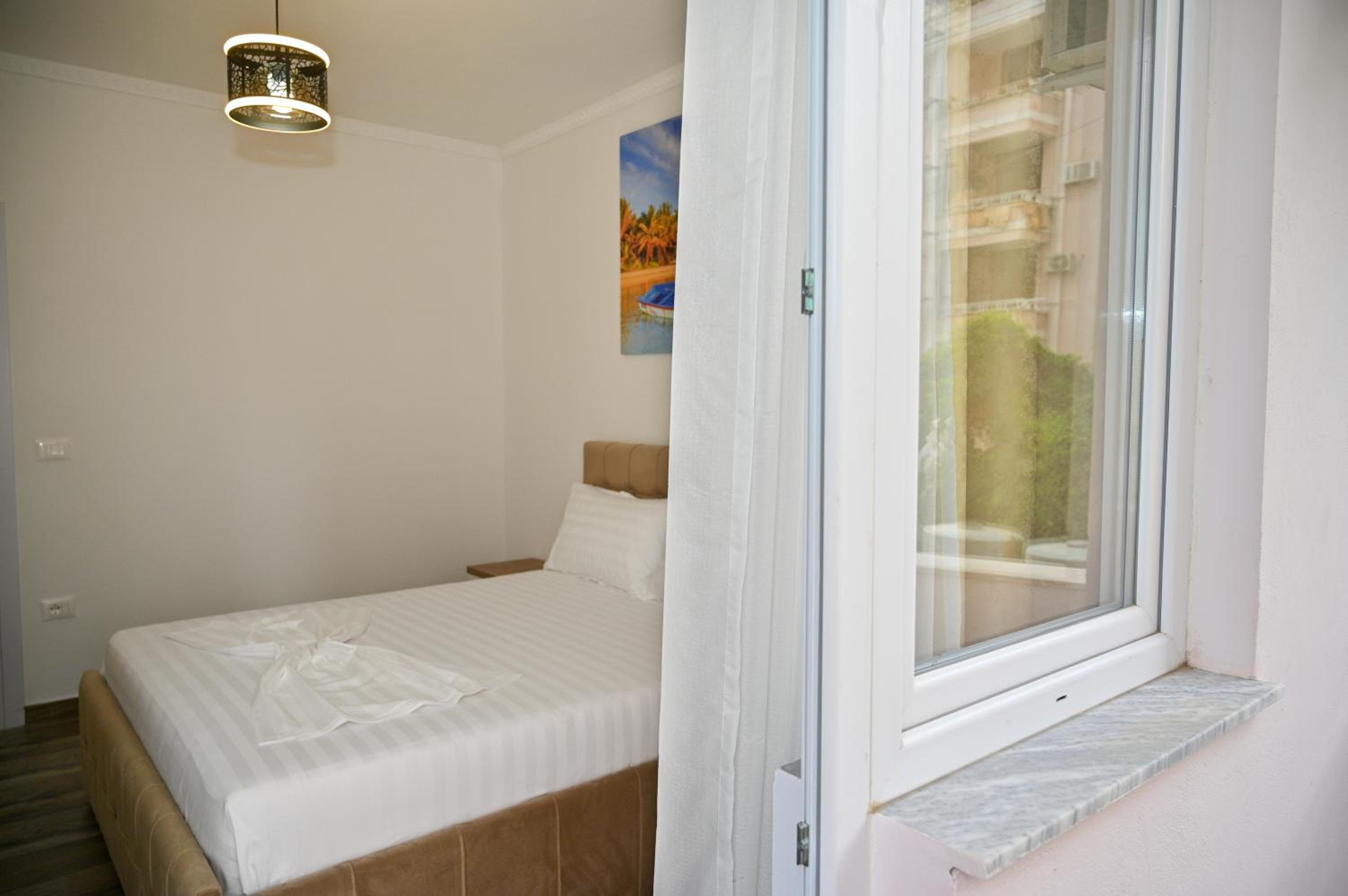 Two-Bedroom Deluxe Apartment with Balcony