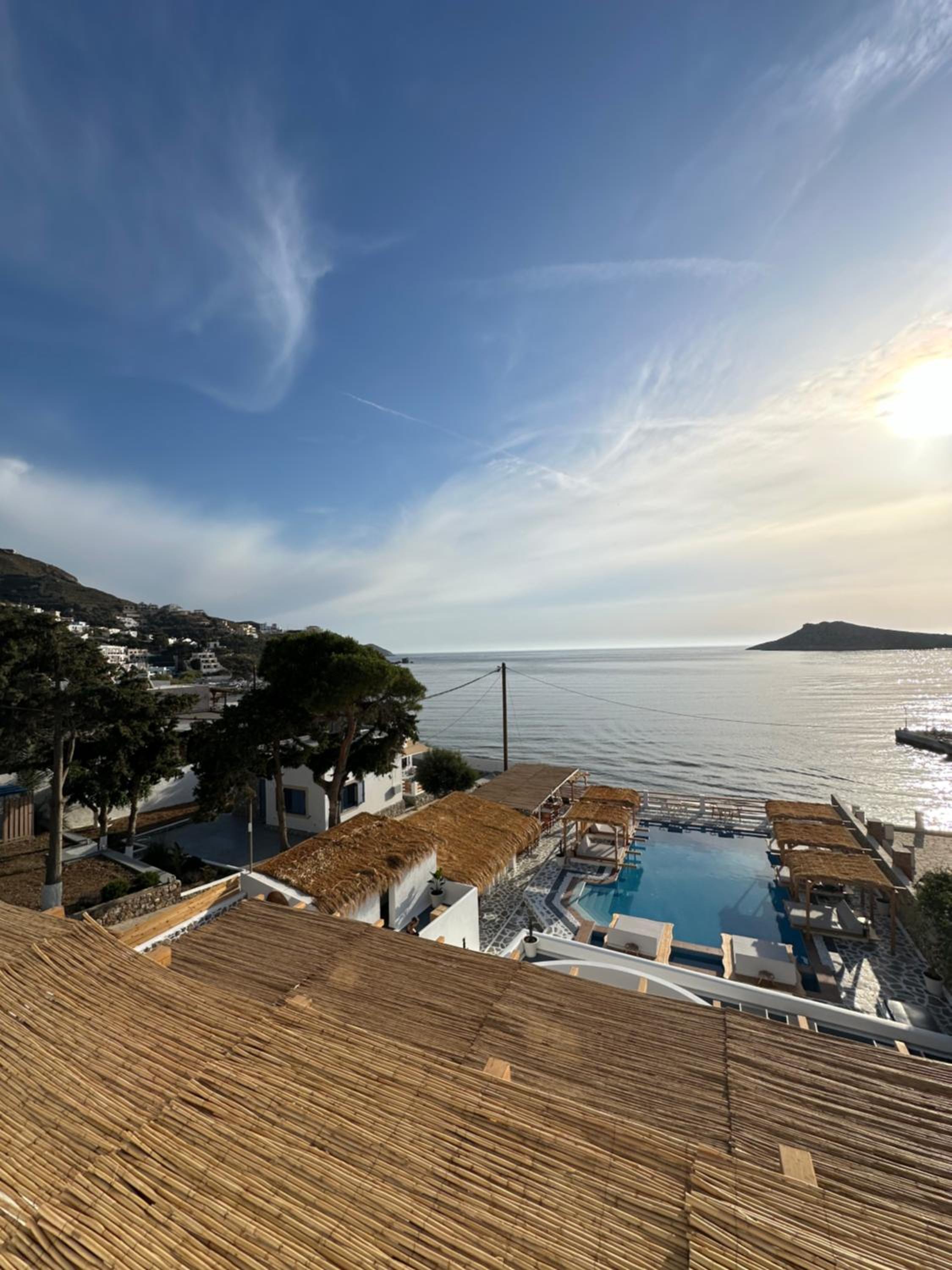 Deluxe Triple Room with Sea View photo 2
