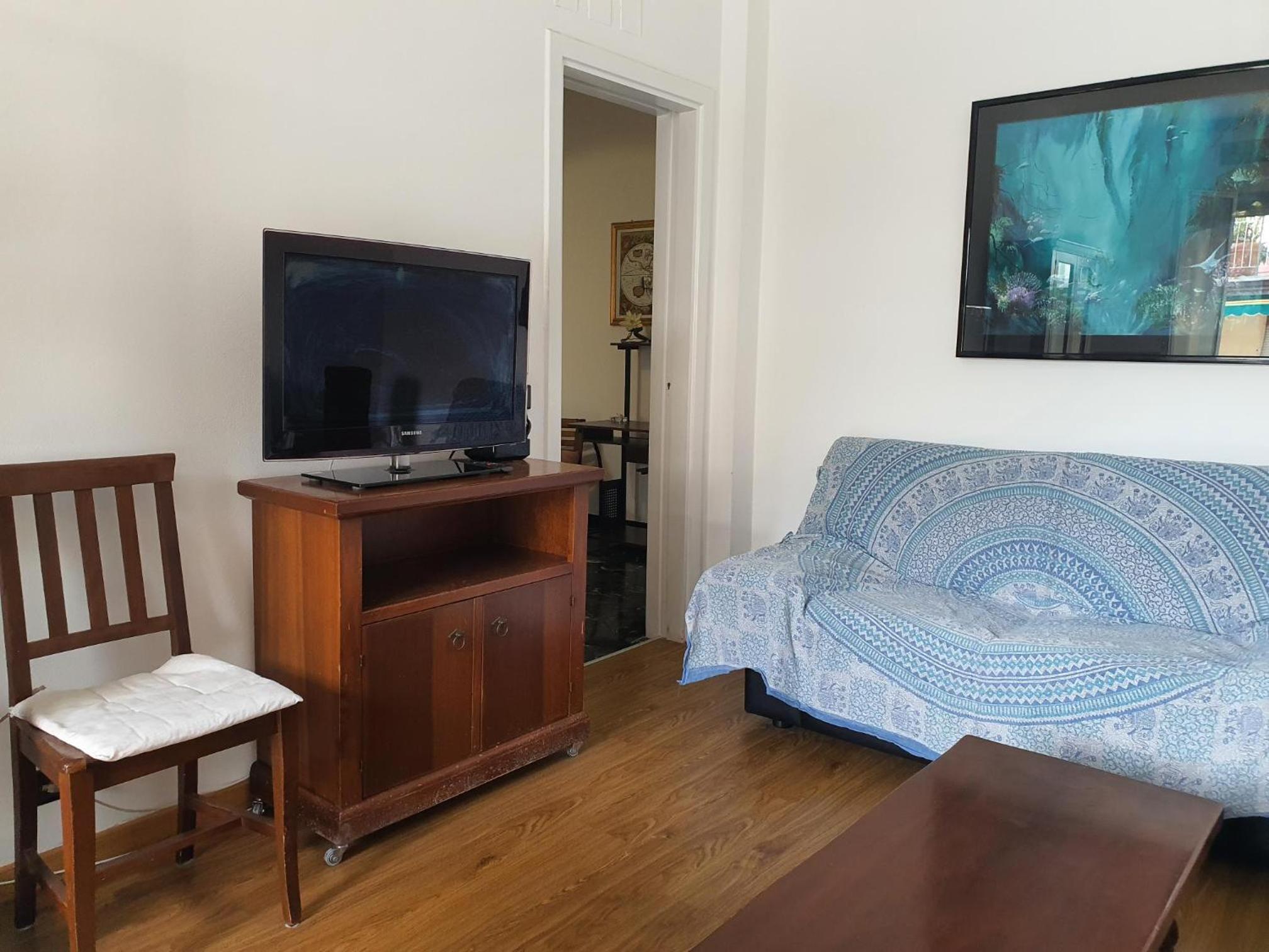 Two-Bedroom Apartment photo 2