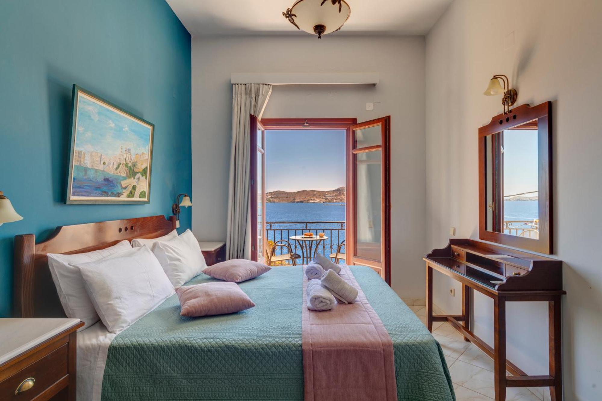 Deluxe Double or Twin Room with Sea View - Photo 2