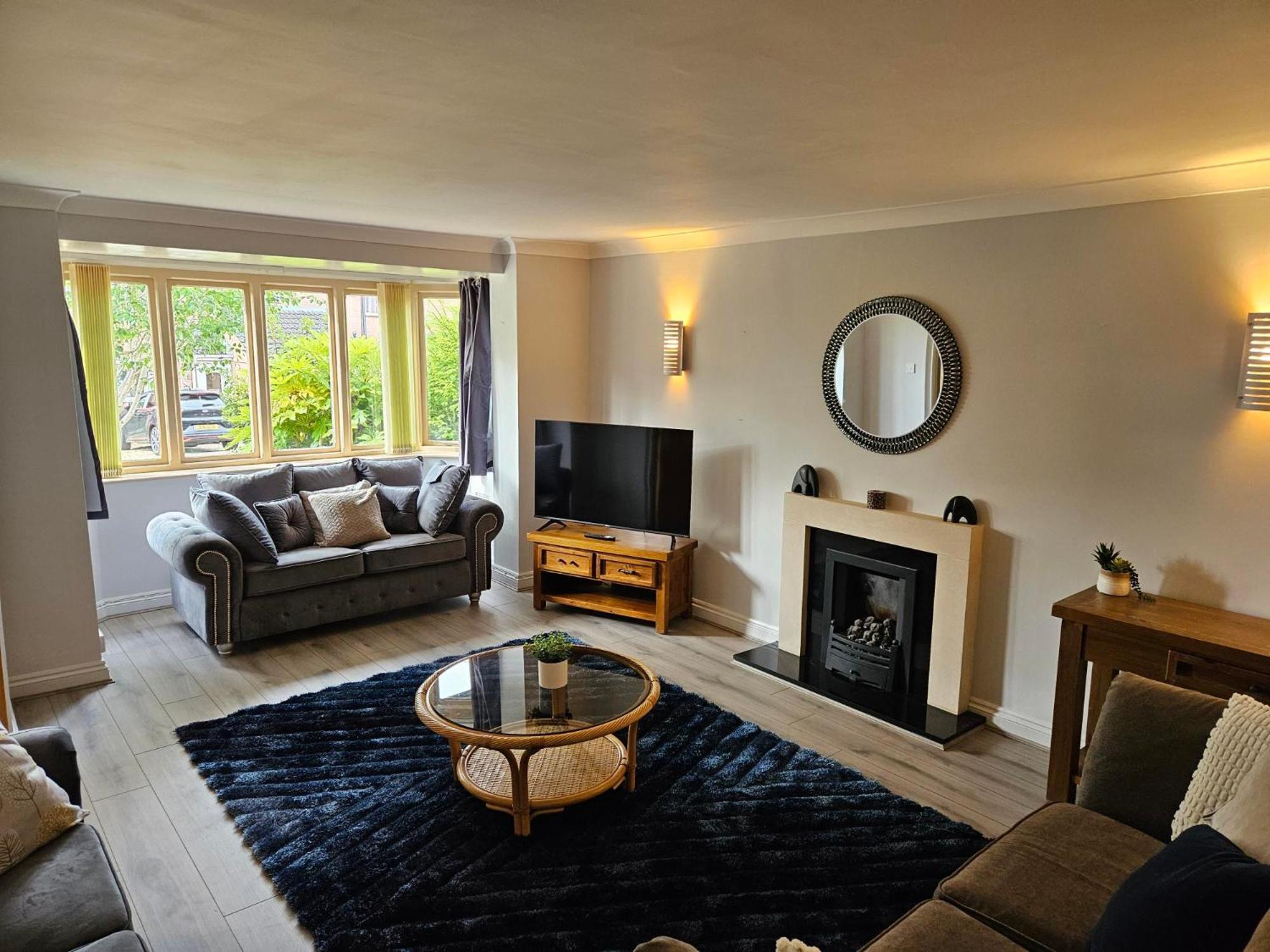 Four-Bedroom House photo 1