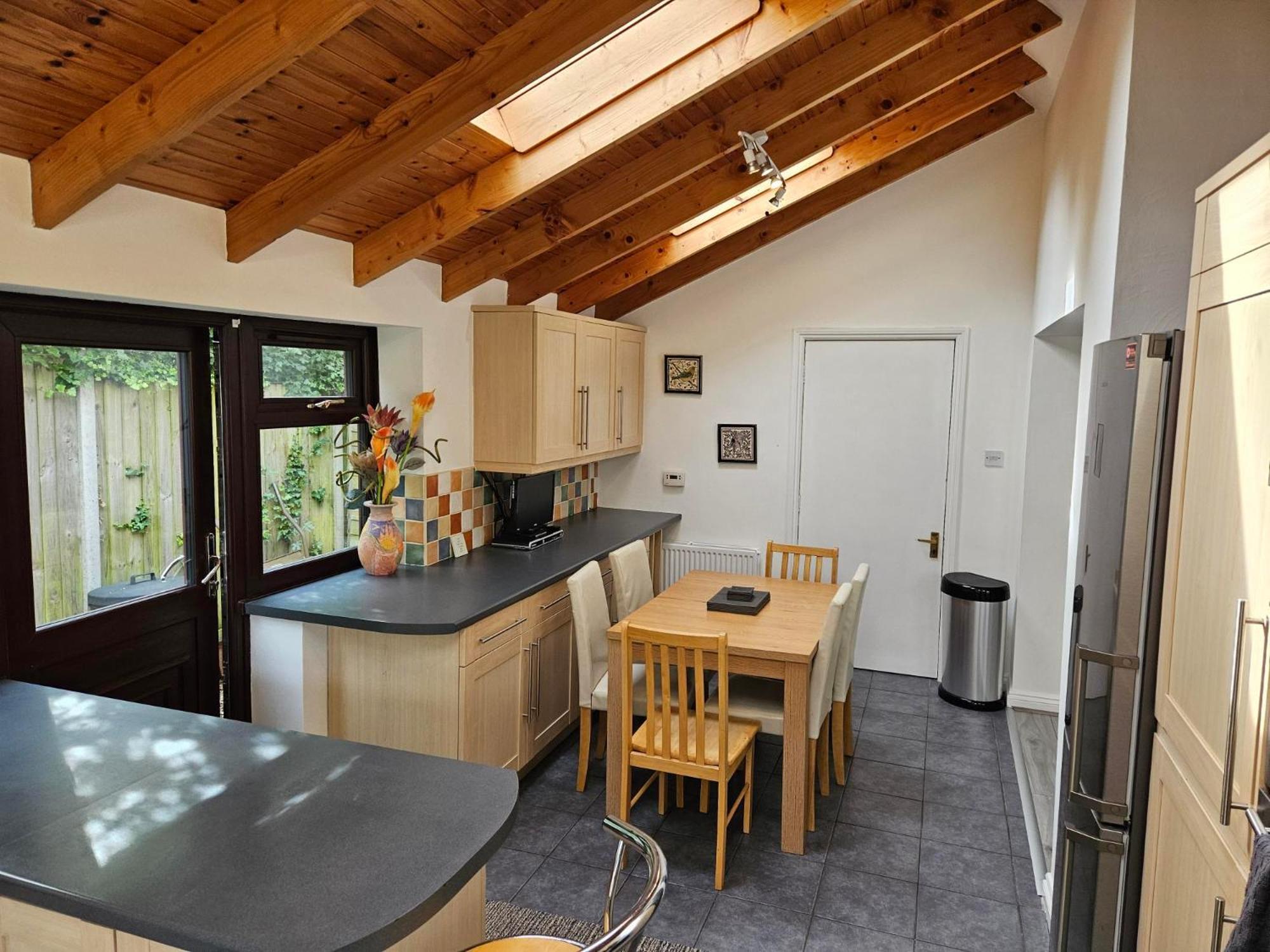 Four-Bedroom House photo 2