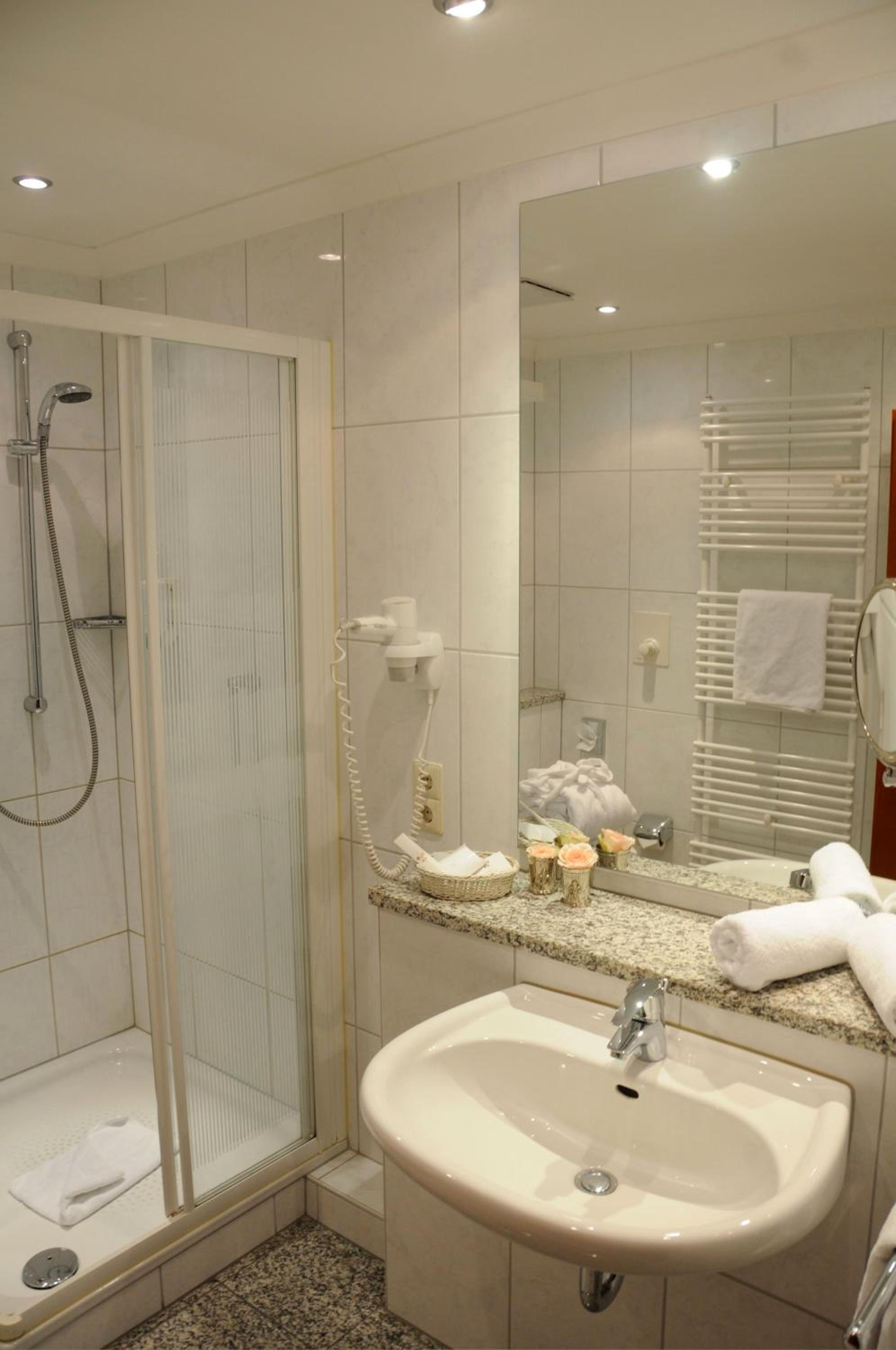 Single Room photo 3