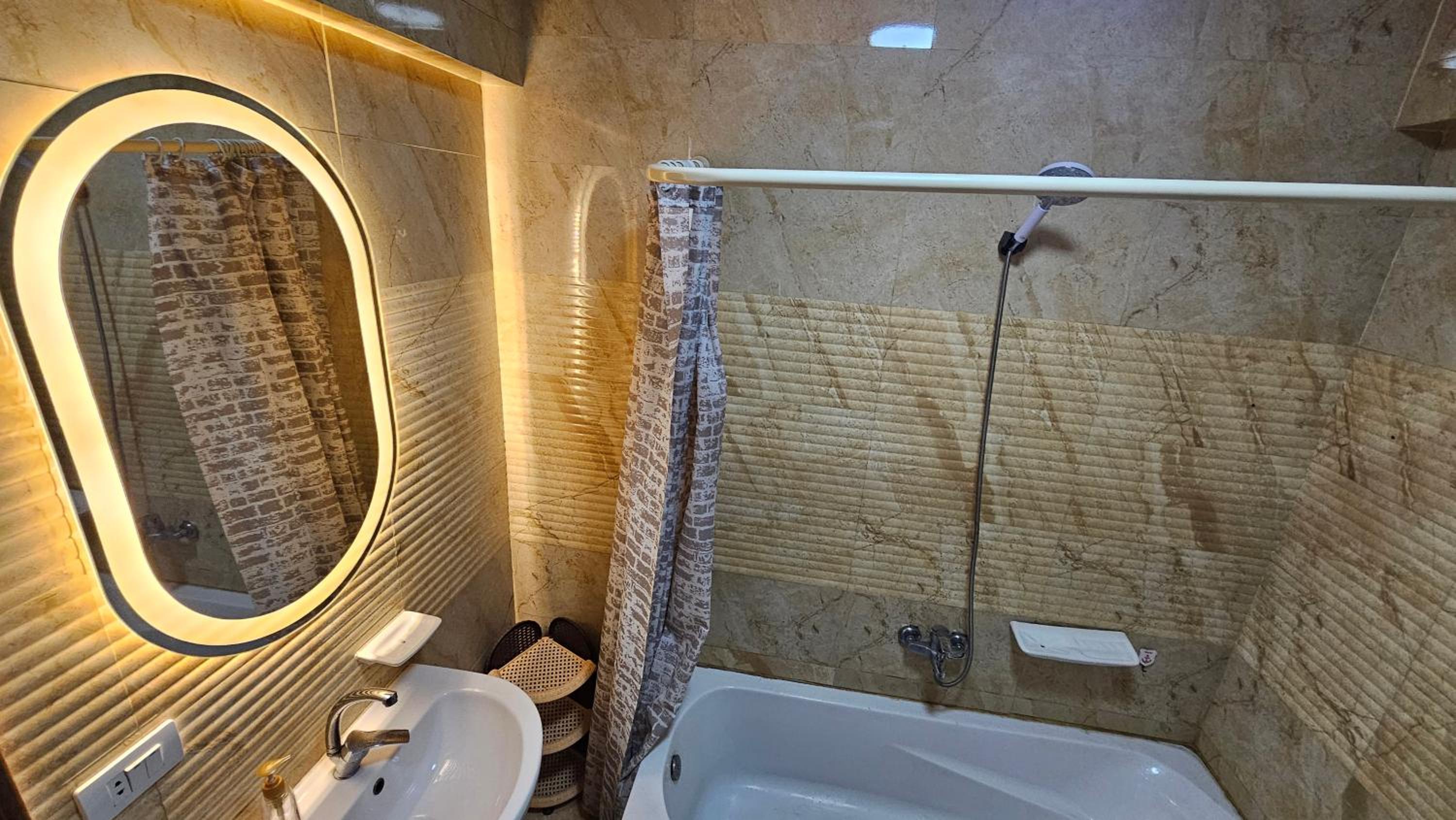 Apartment with Sea View - Photo 24