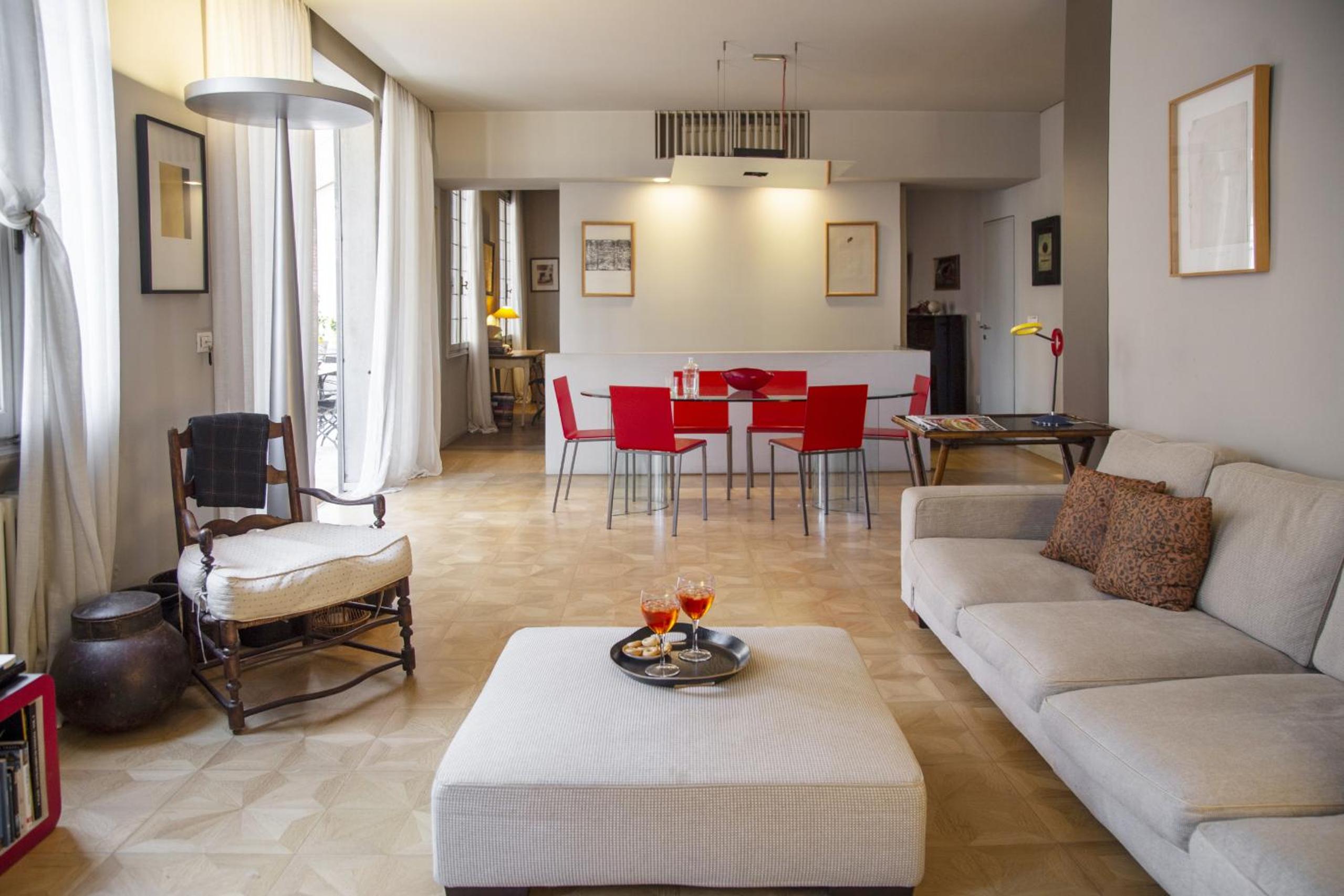 Apartment with Terrace and Panoramic View photo 2