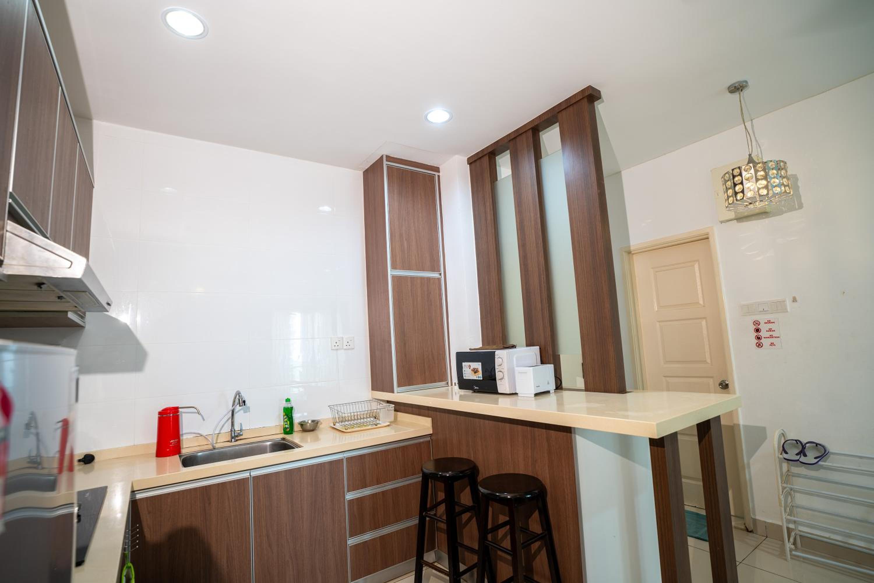 Two-Bedroom Apartment with Balcony and Sea View