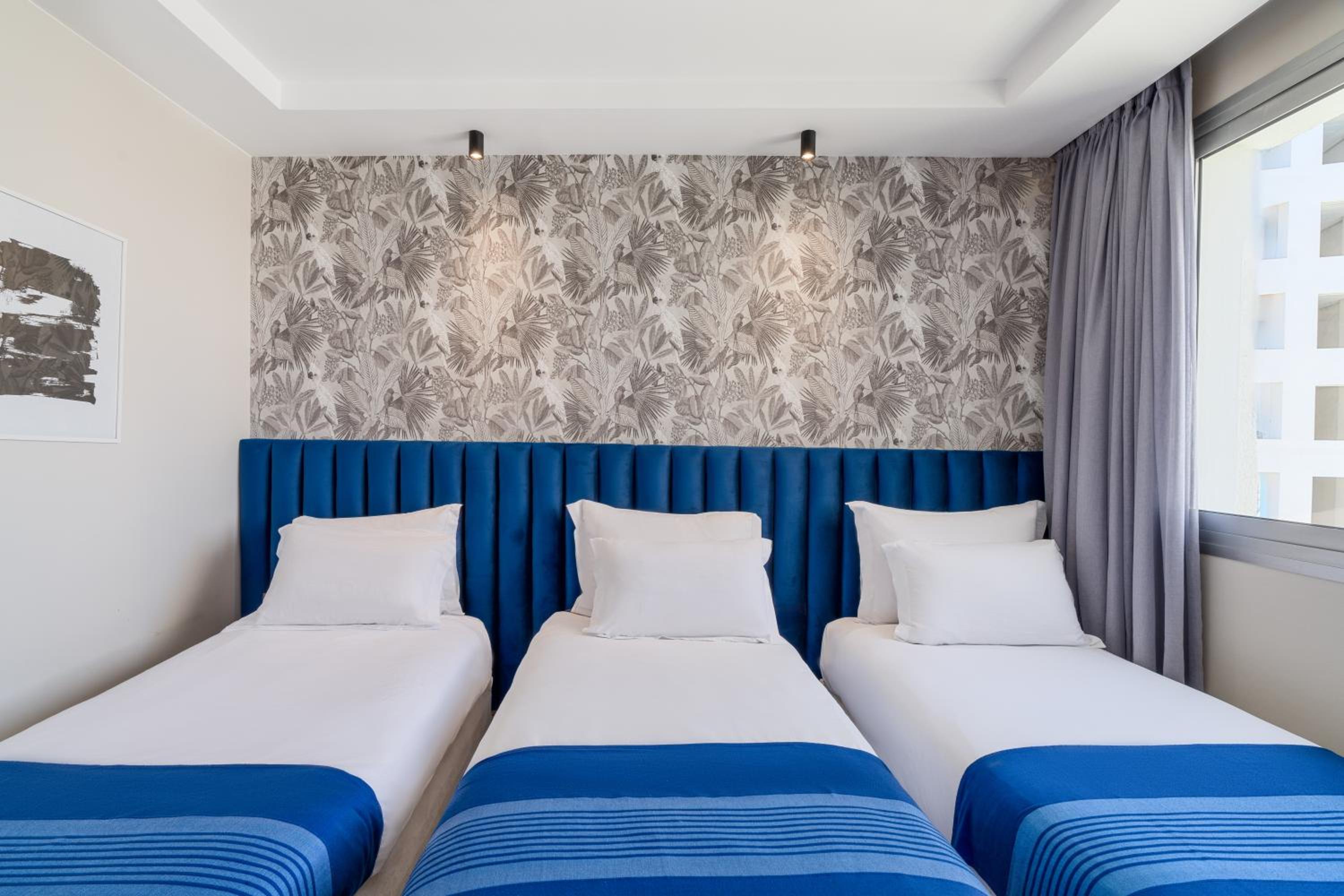 Superior Triple Room - Photo 1