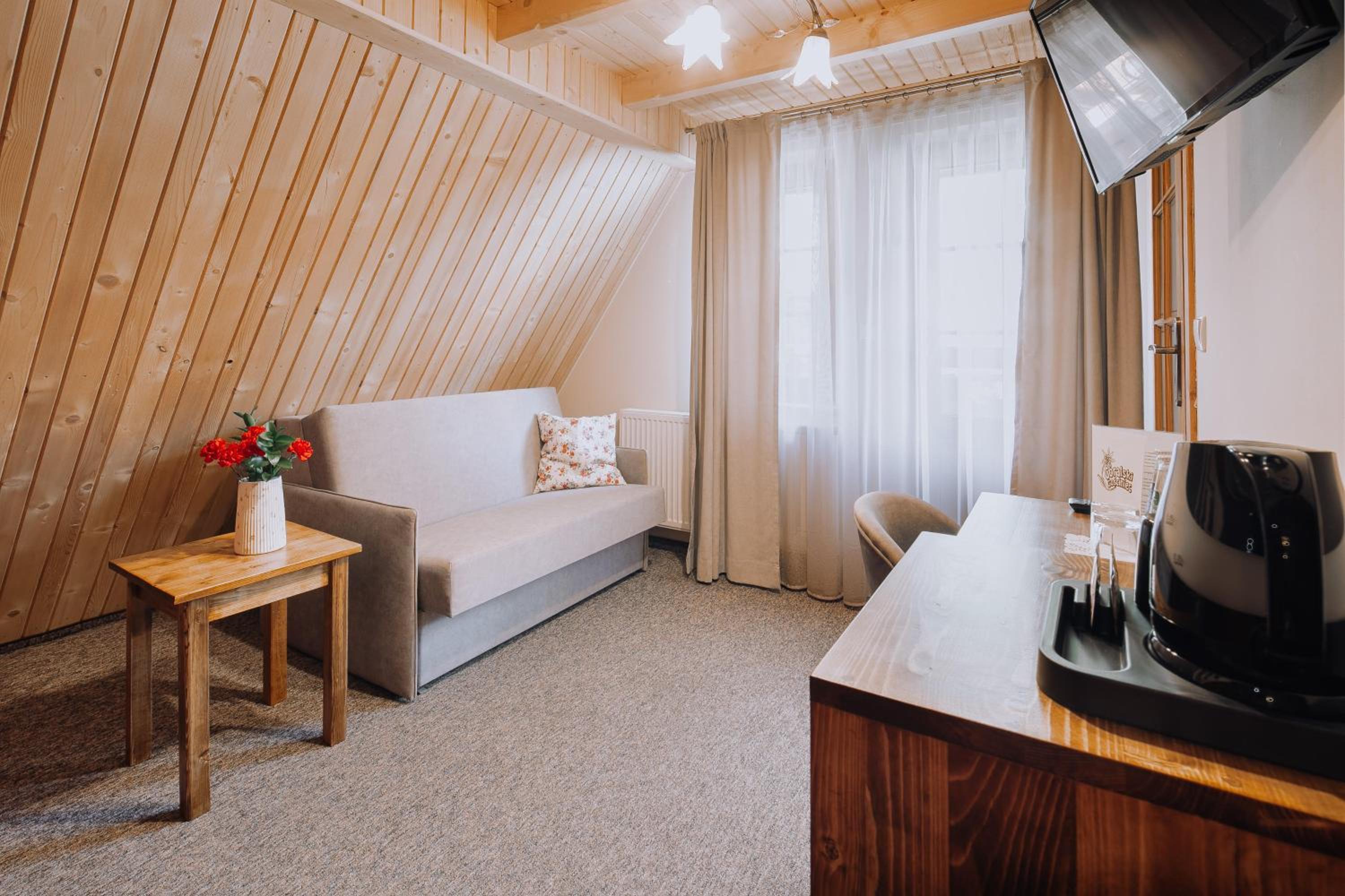 Triple Room with Balcony - Photo 3
