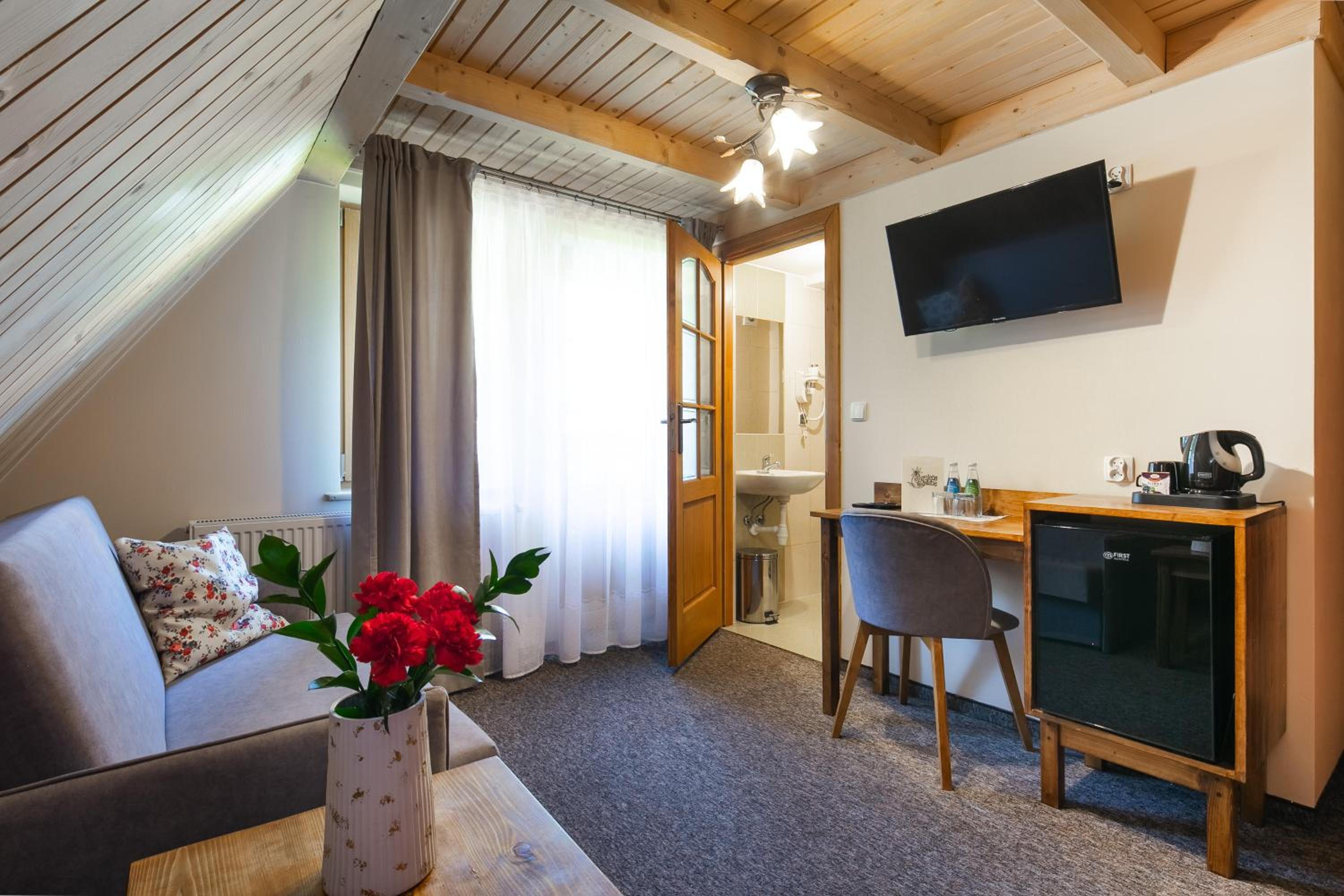 Triple Room with Balcony - Photo 1