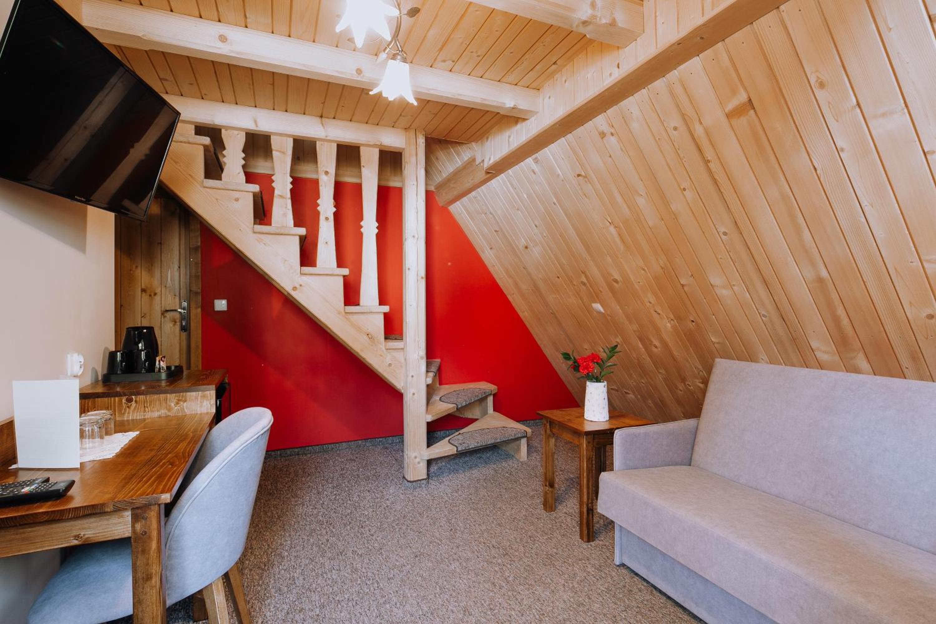 Triple Room with Balcony - Photo 14