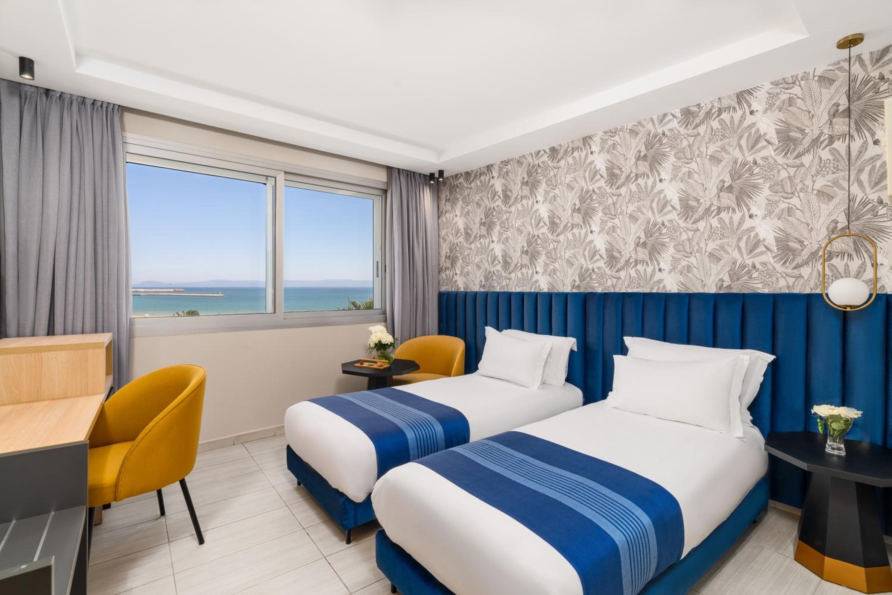 Superior Room, Twin Beds, Sea View - Photo 2
