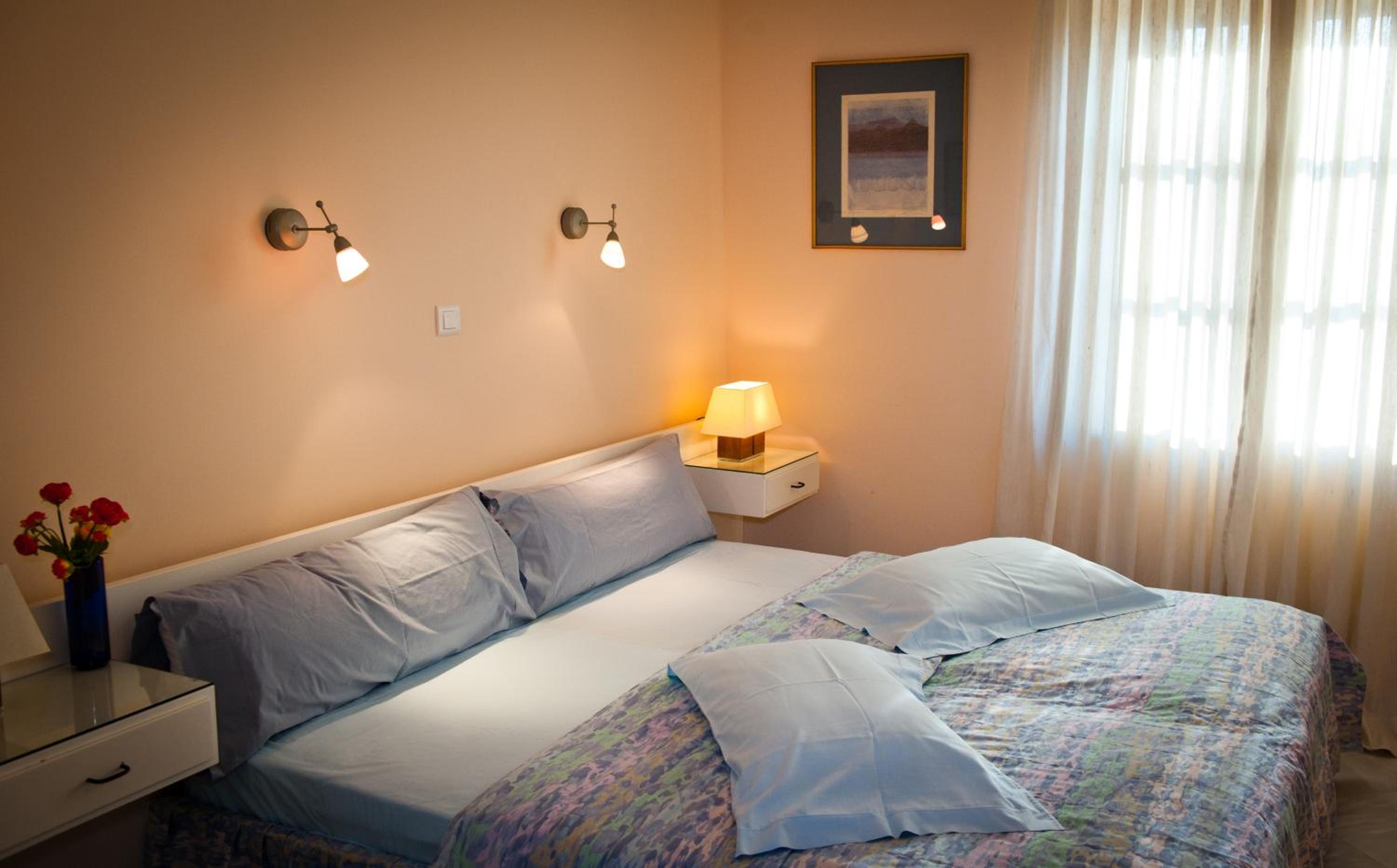 Villa photo 2