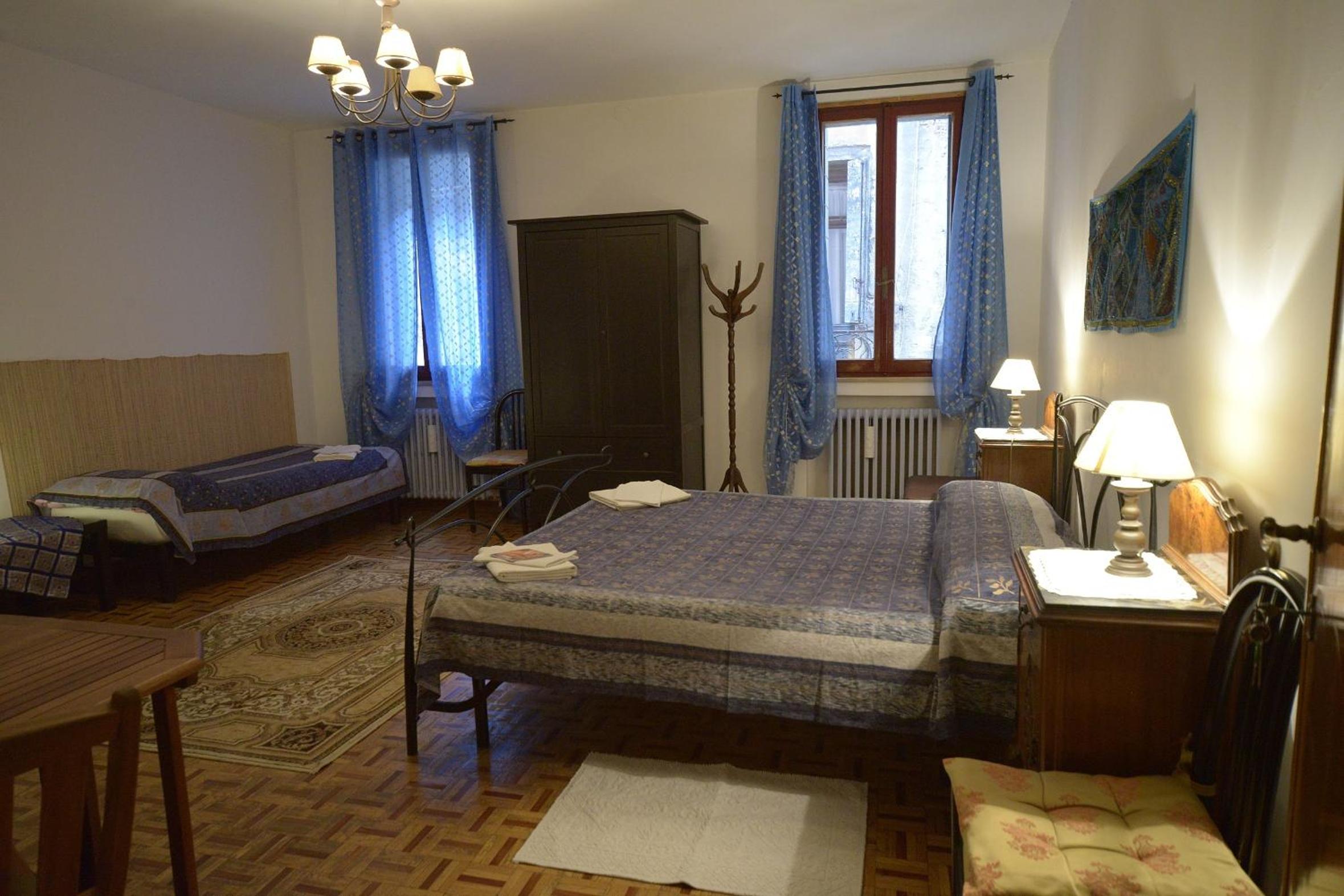 Quadruple Room with Shared Bathroom photo 1