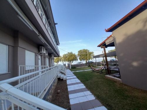 Triple Room with Sea View - Photo 6