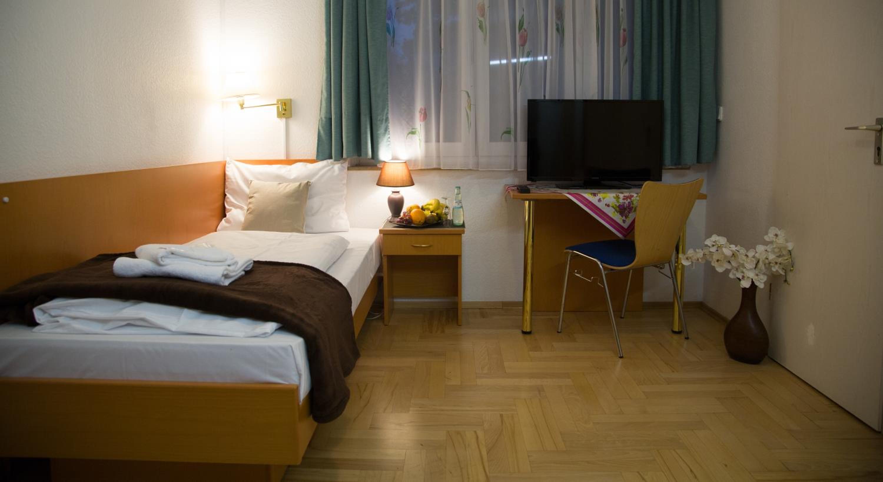 Single Room photo 3