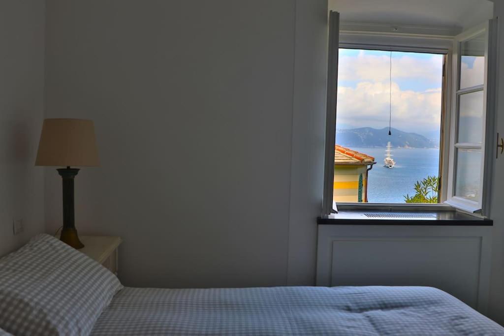 Three-Bedroom Apartment with Sea View photo 3