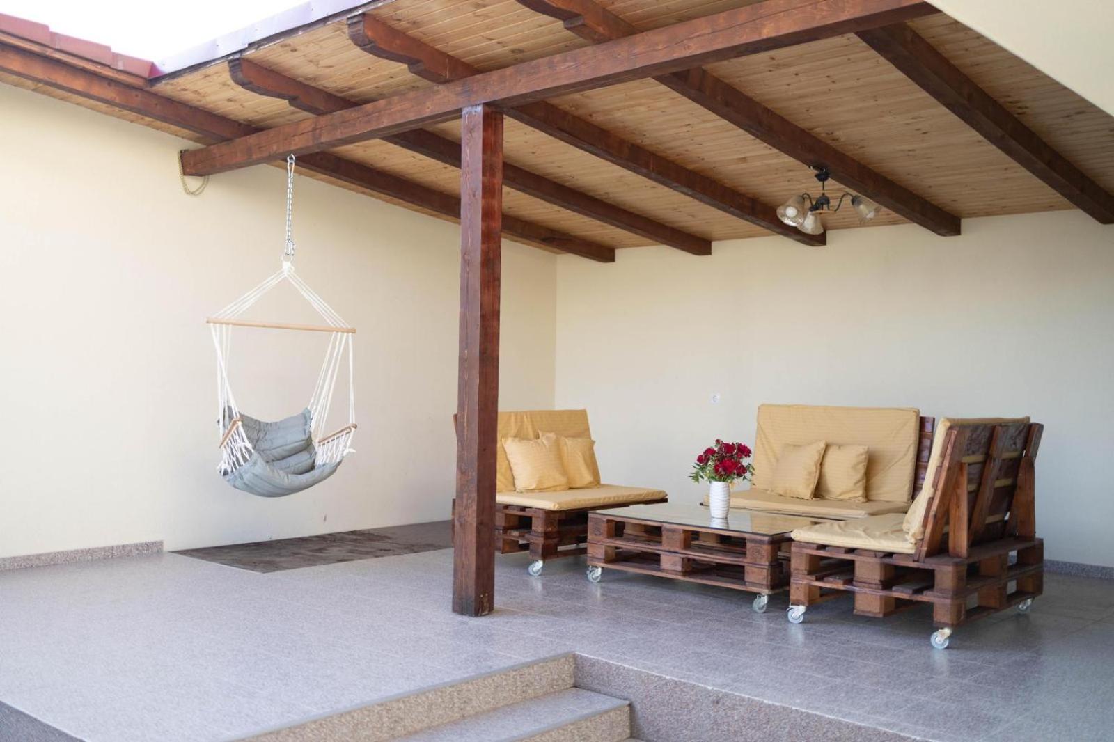 Villa photo 3
