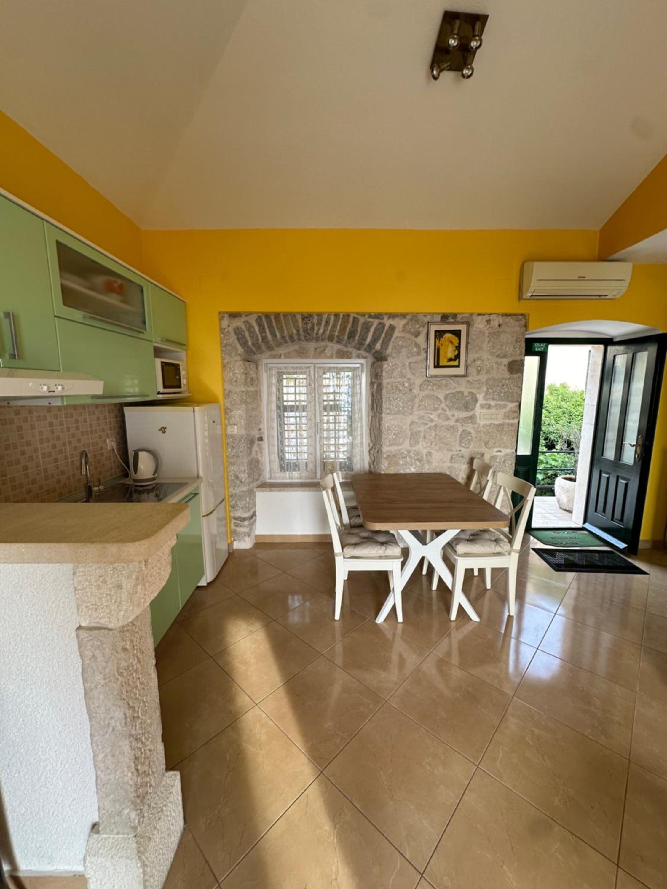 Villa with Sea View - Photo 22