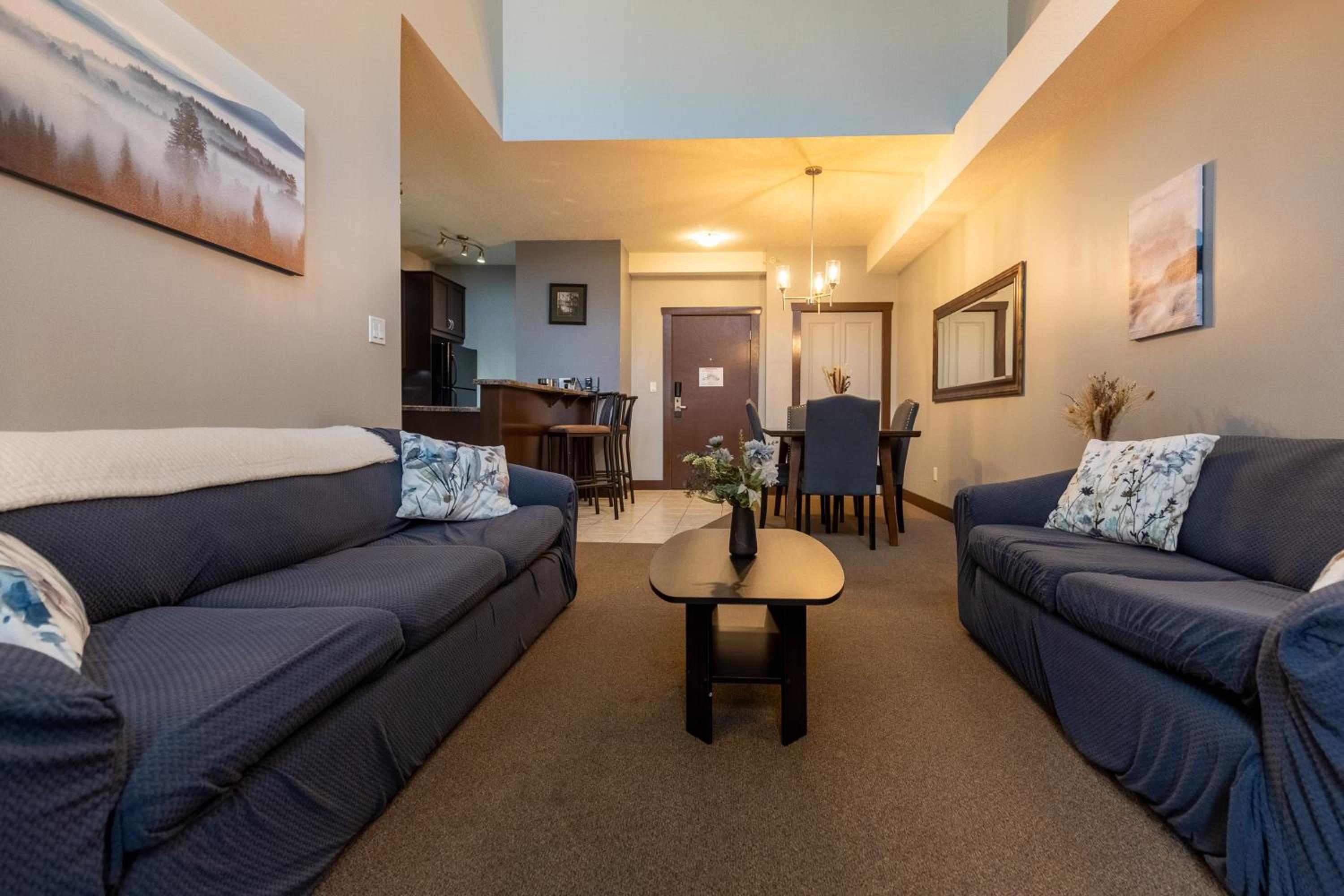 Two-Bedroom Suite photo 2