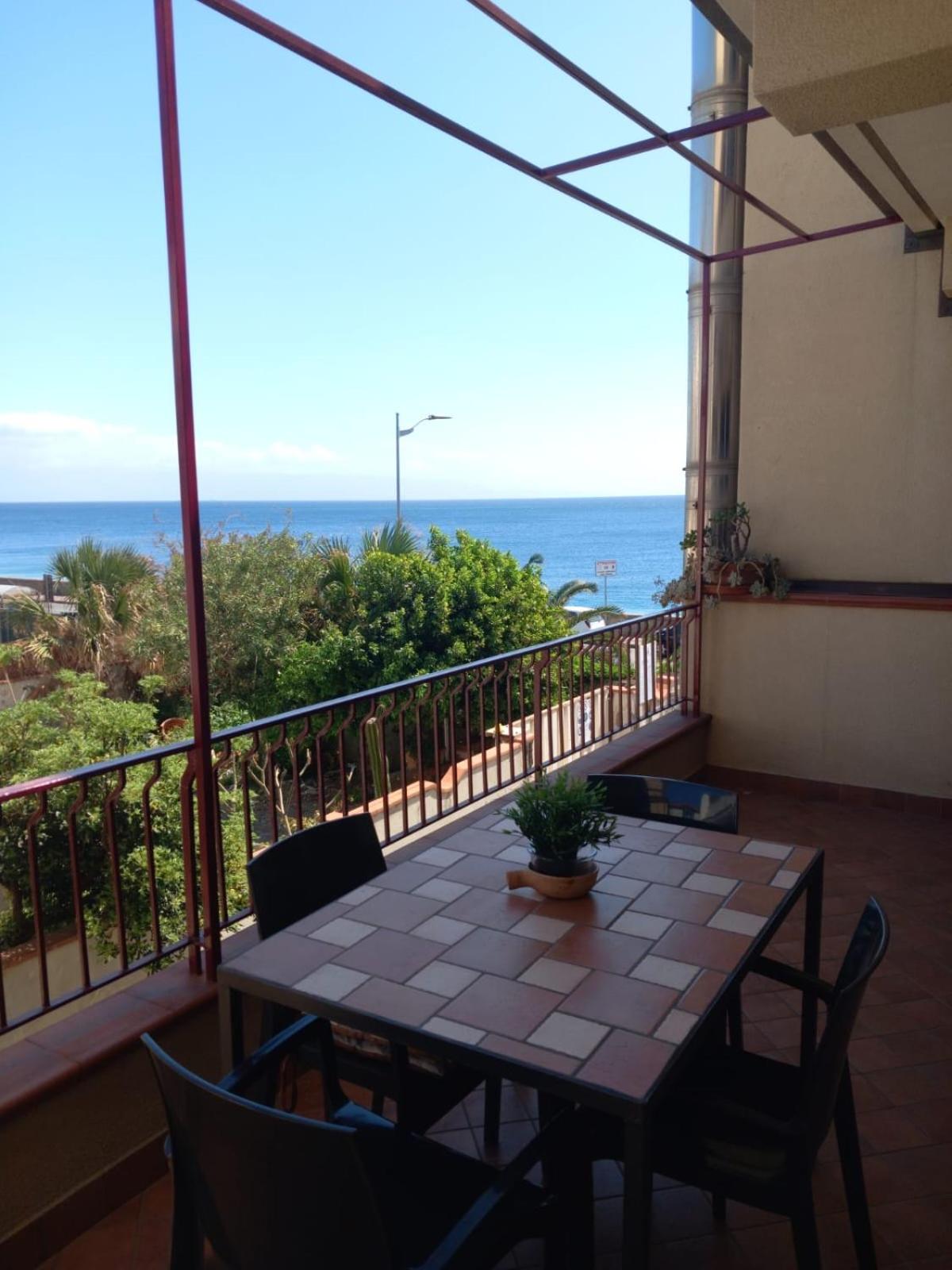 Quadruple Room with Sea View photo 3