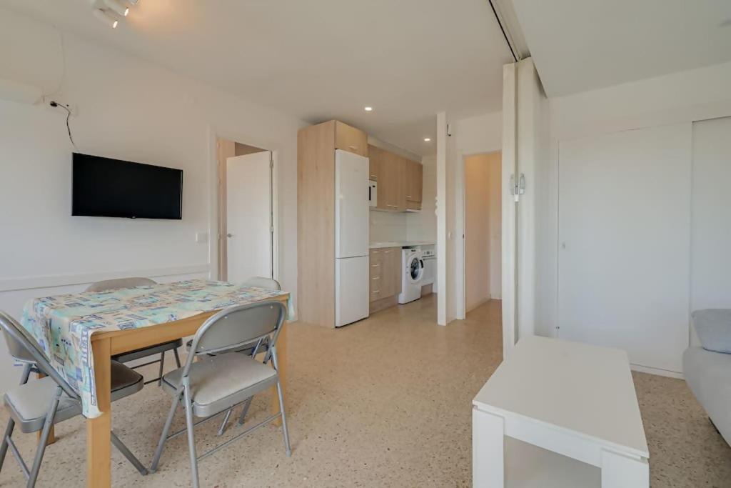 Two-Bedroom Apartment photo 2