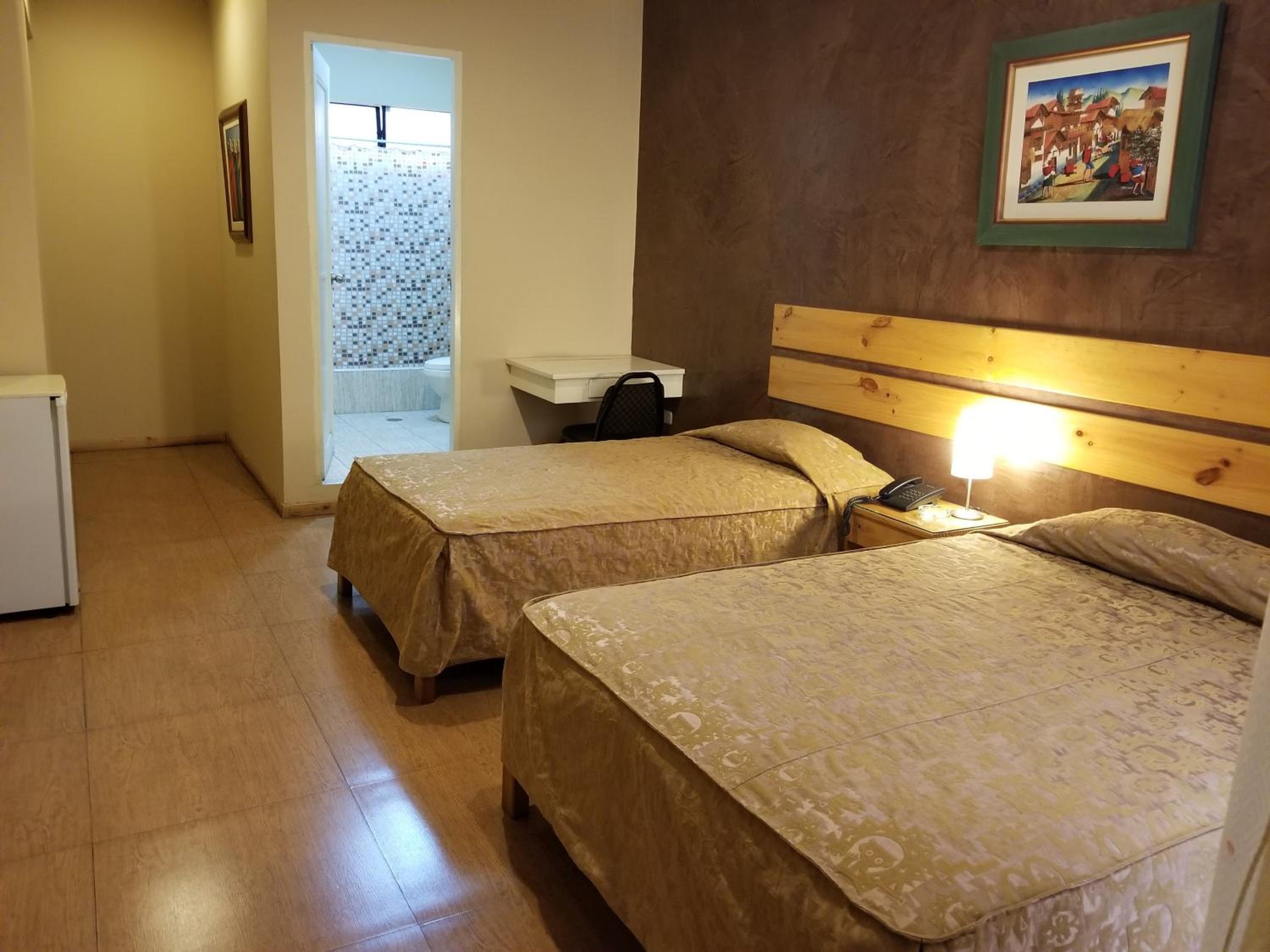Small Twin Room photo 2
