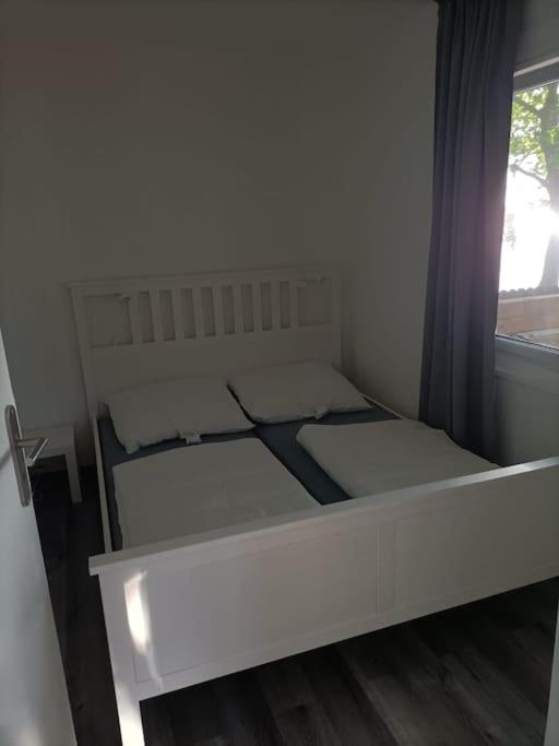 Two-Bedroom House photo 3