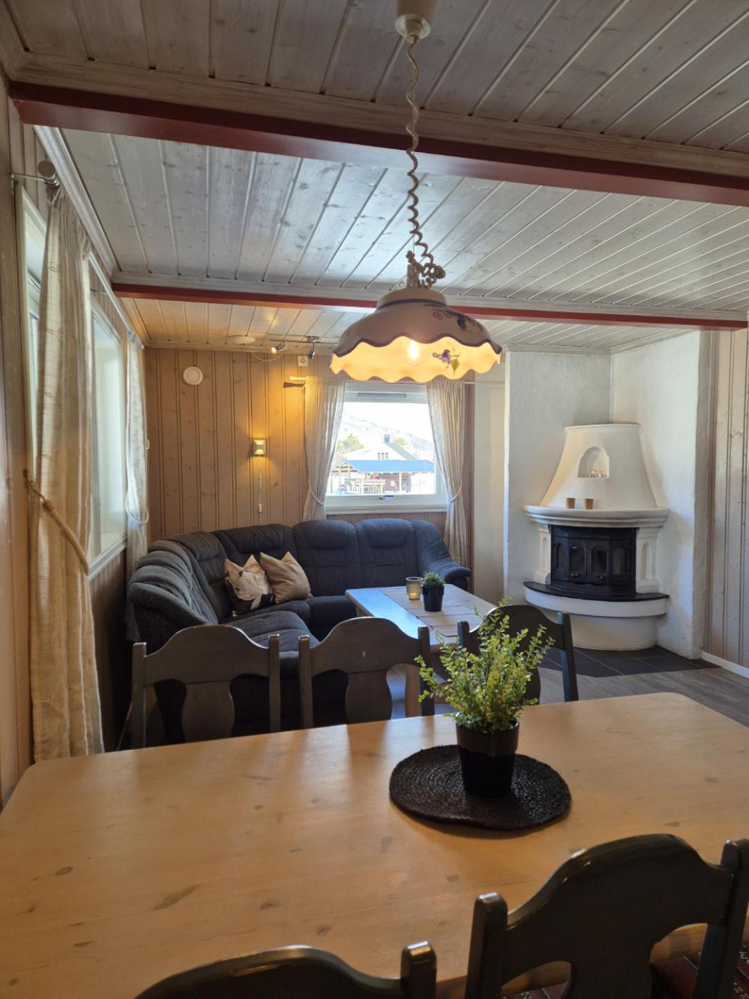Three-Bedroom Cottage photo 2