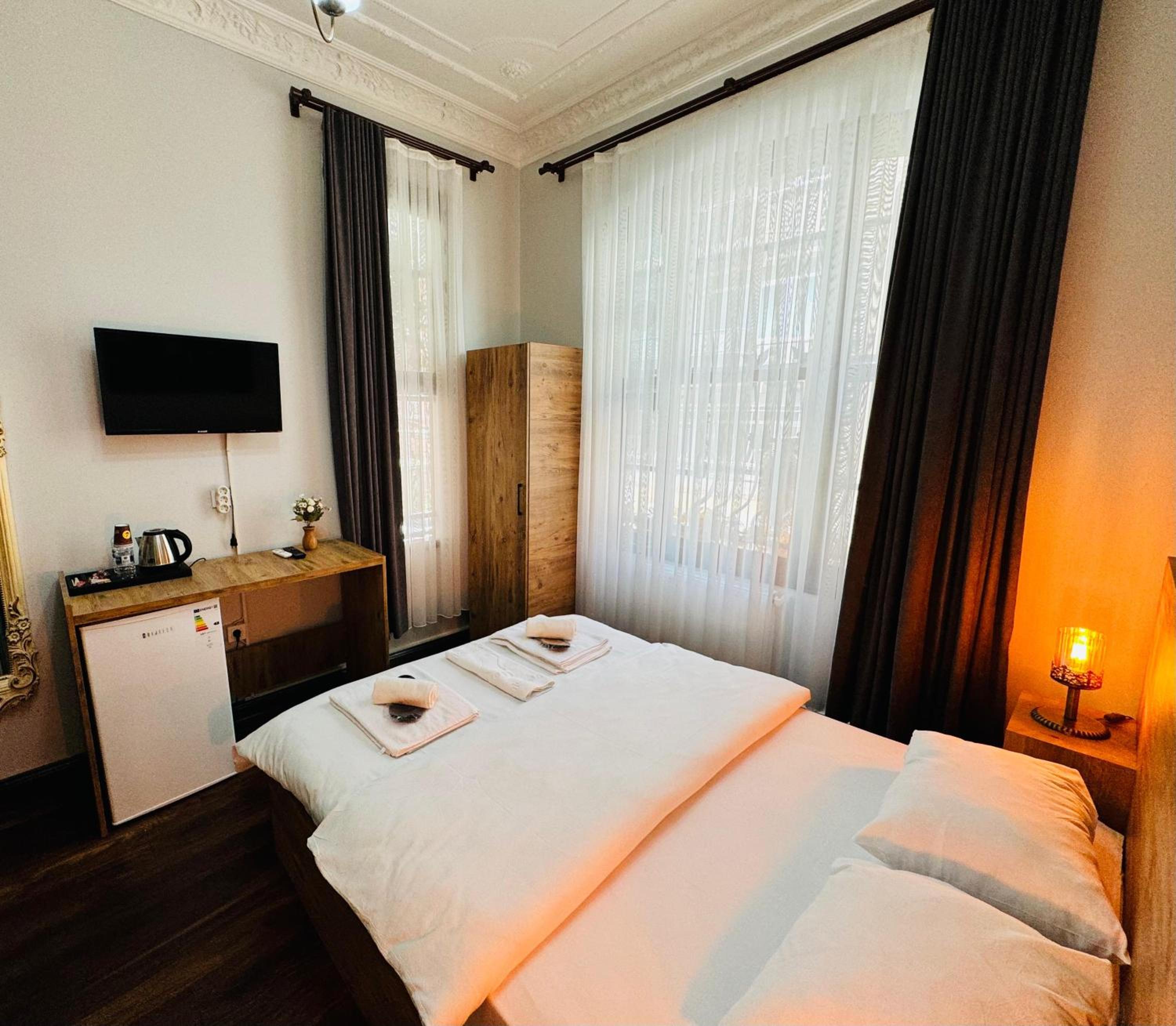 Standard Double Room photo 3