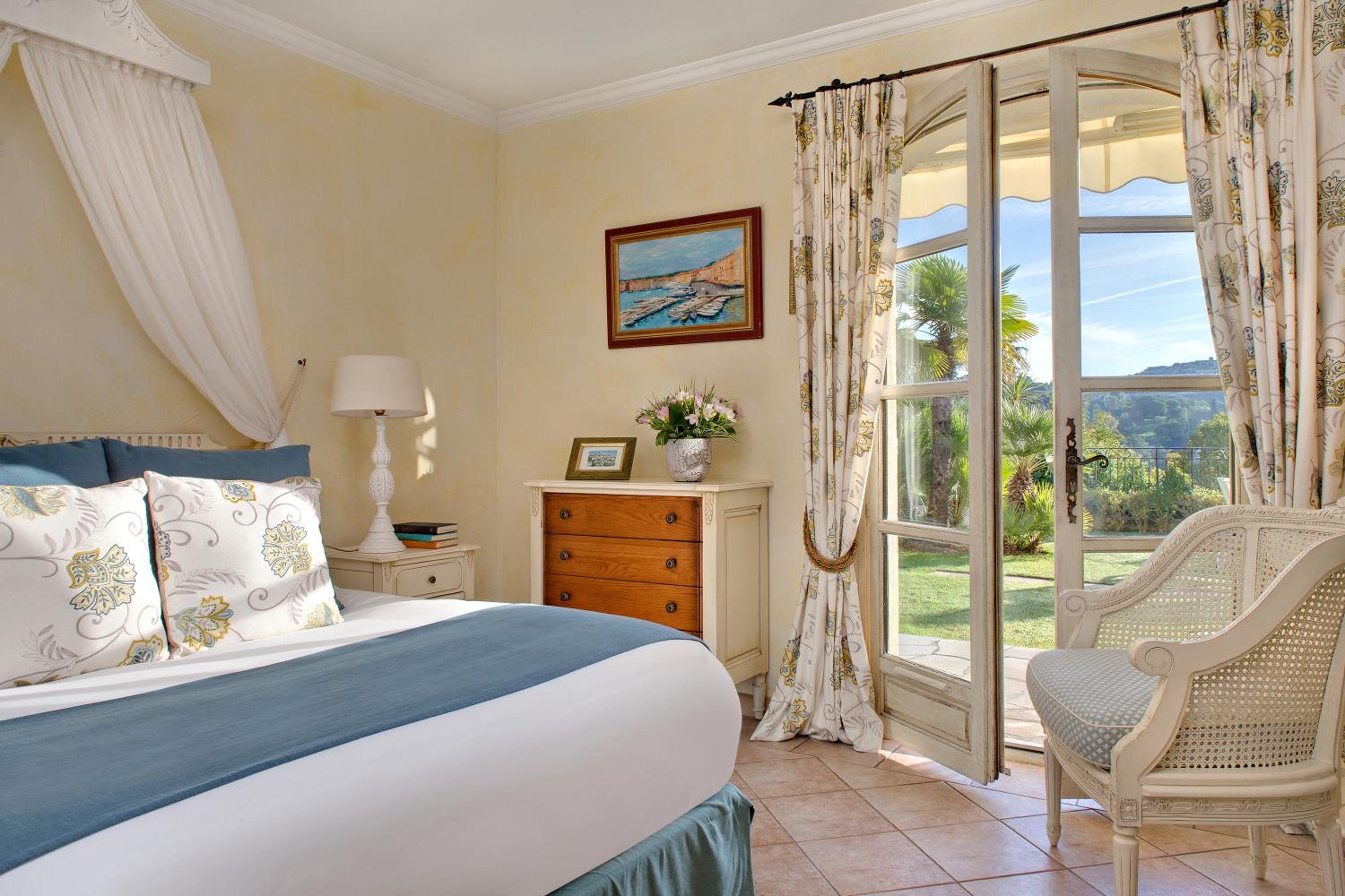 Classic Room - Photo 5