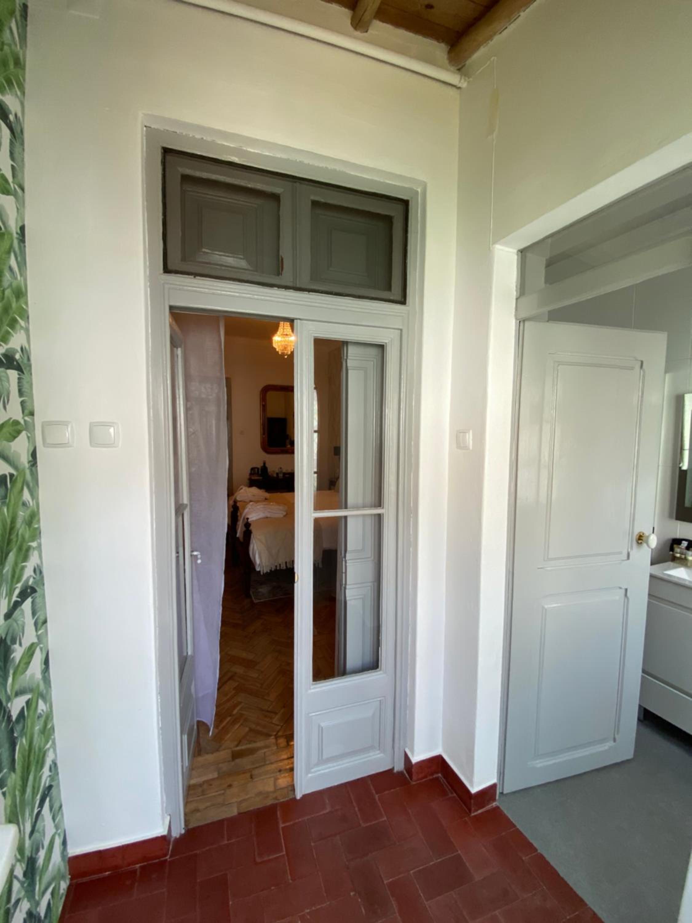 Double or Twin Room with Private Bathroom - Photo 7