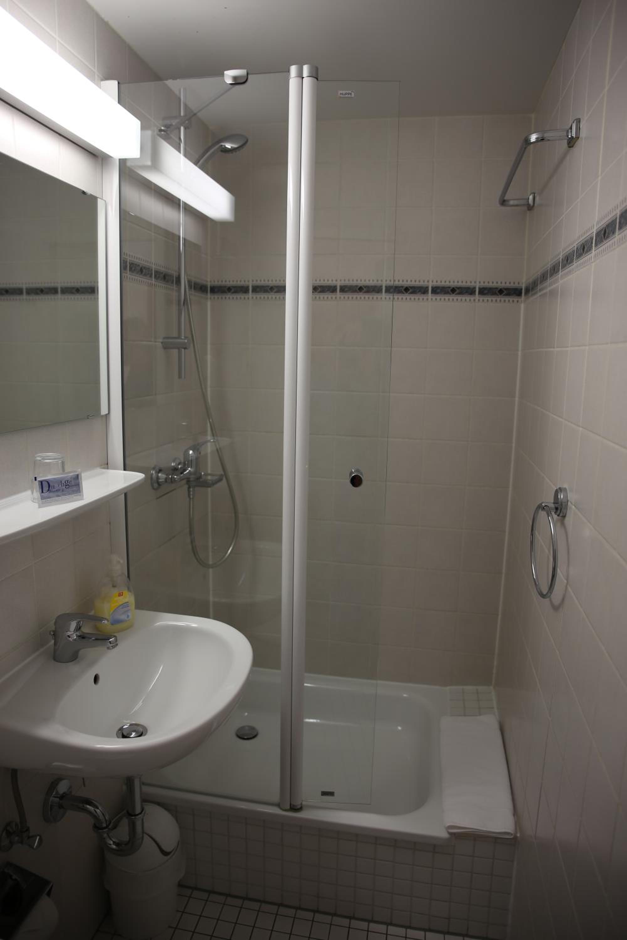 Double or Twin Room photo 2