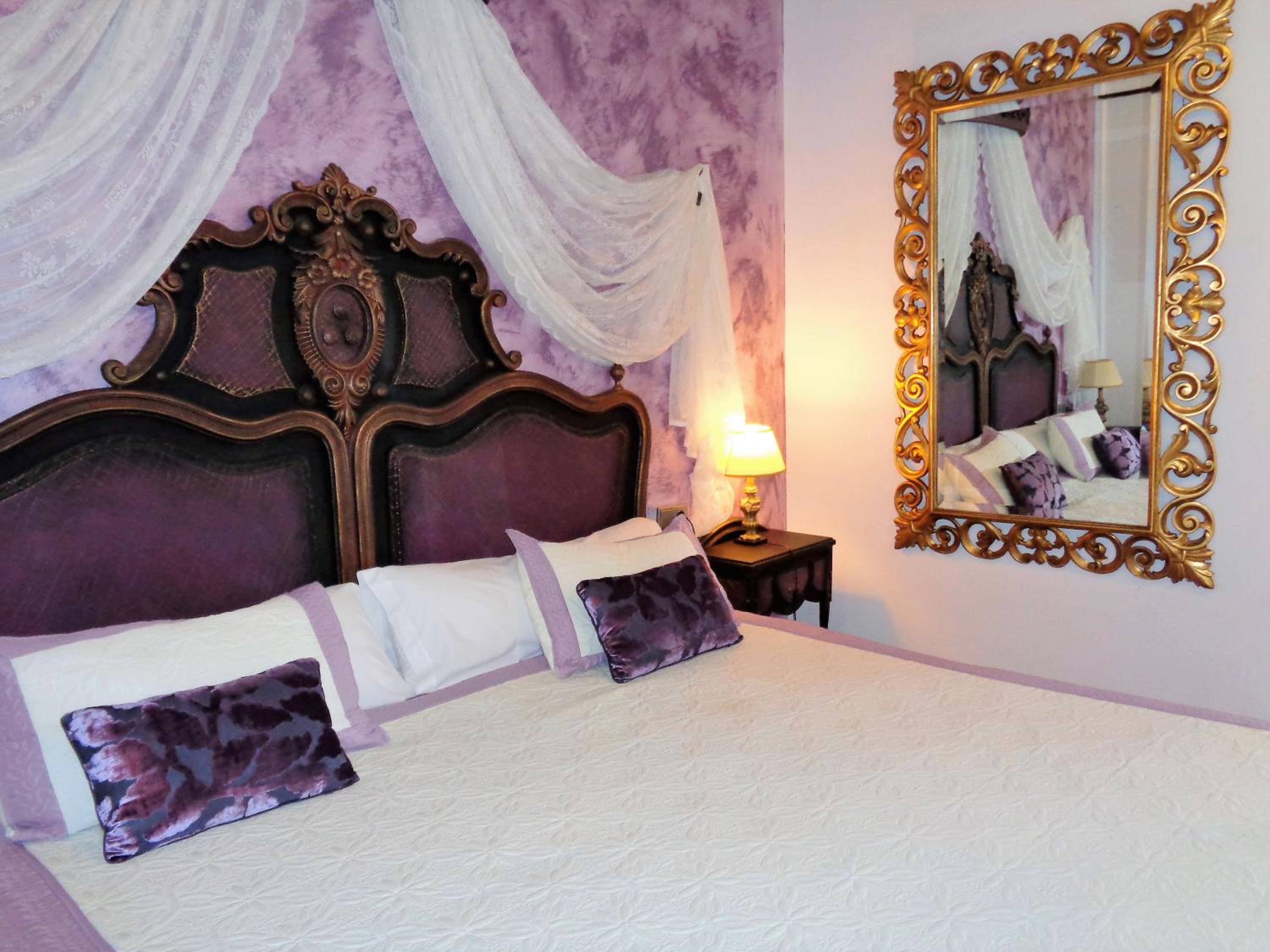 Double Room - Photo 4