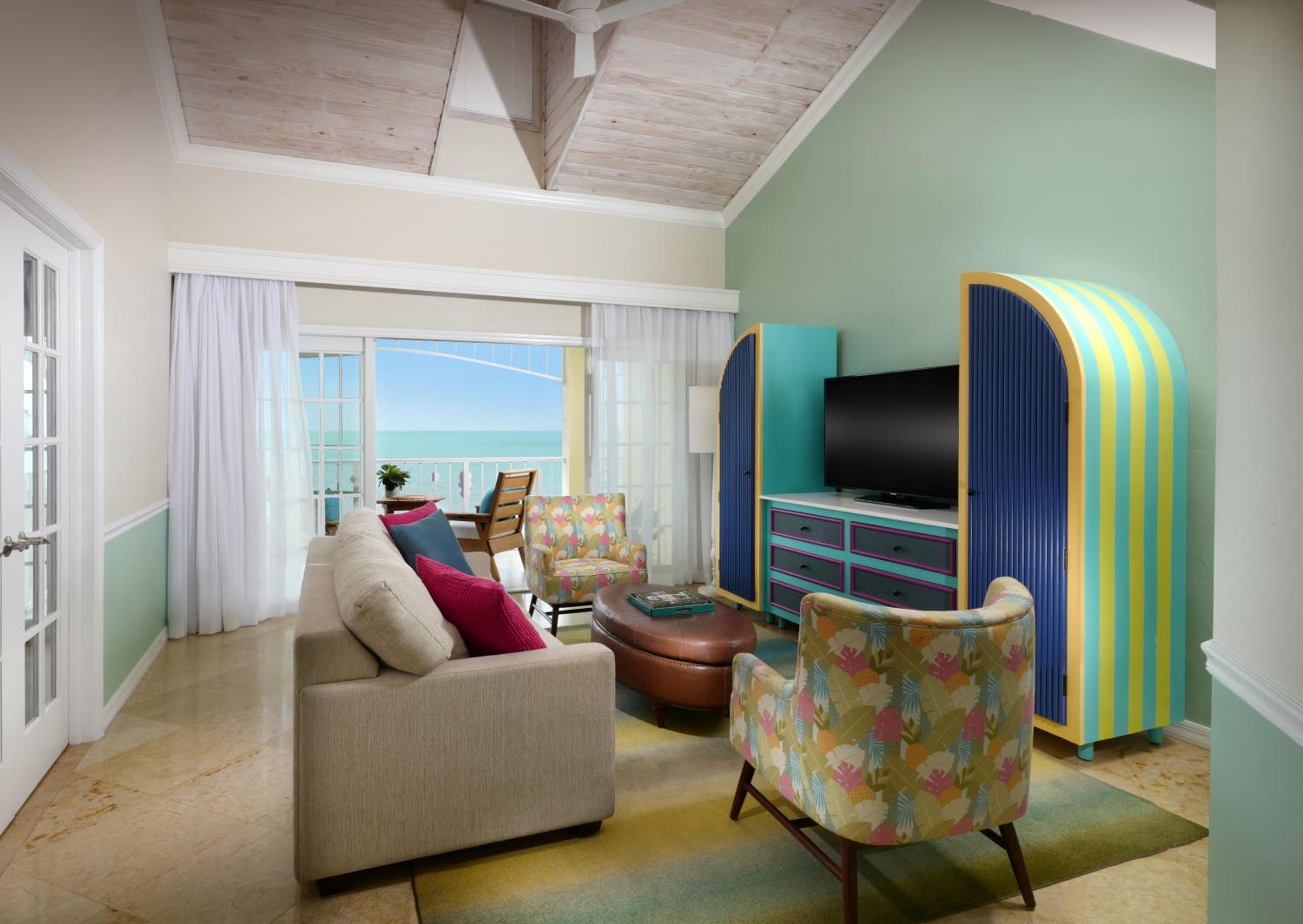 Oceanfront One Bedroom Suite