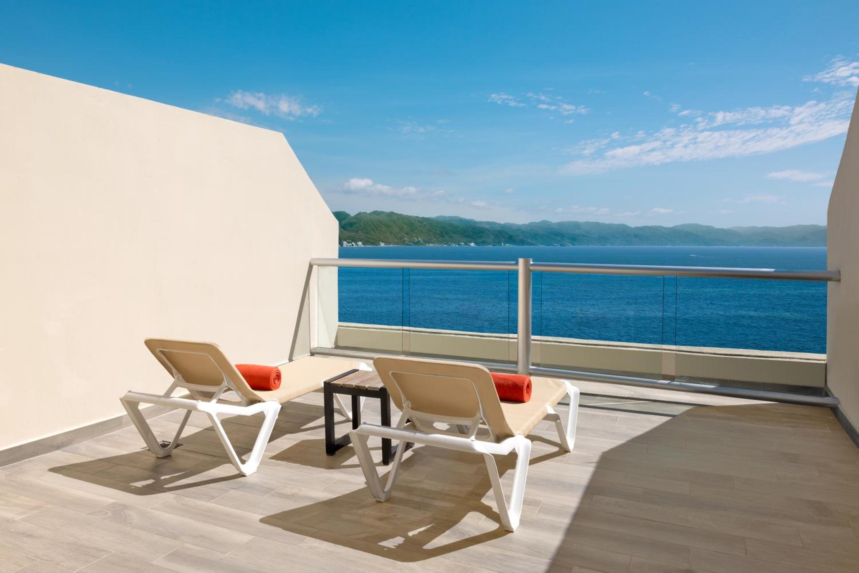 Sun Club Romantic Ocean Front With Terrace - Photo 6