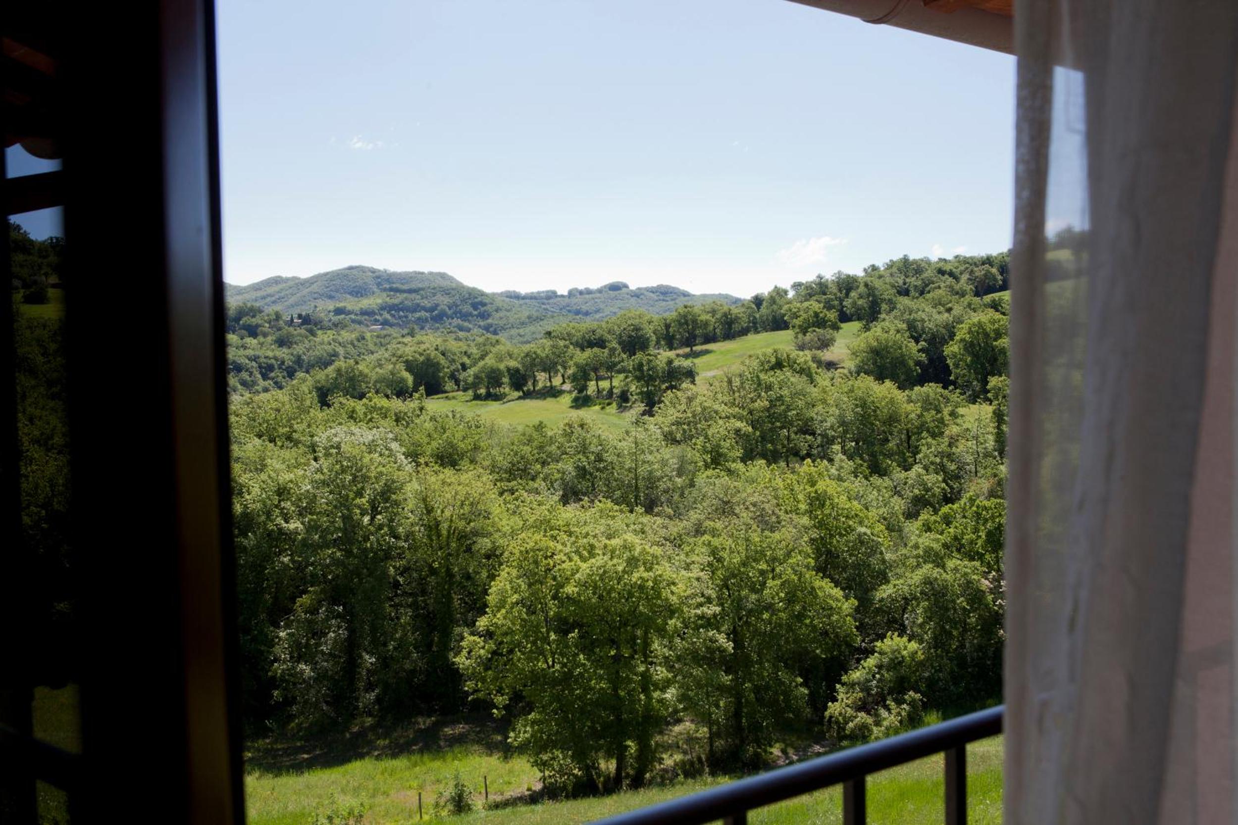 Superior Two-Bedroom Apartment (5 Adults) - Photo 13
