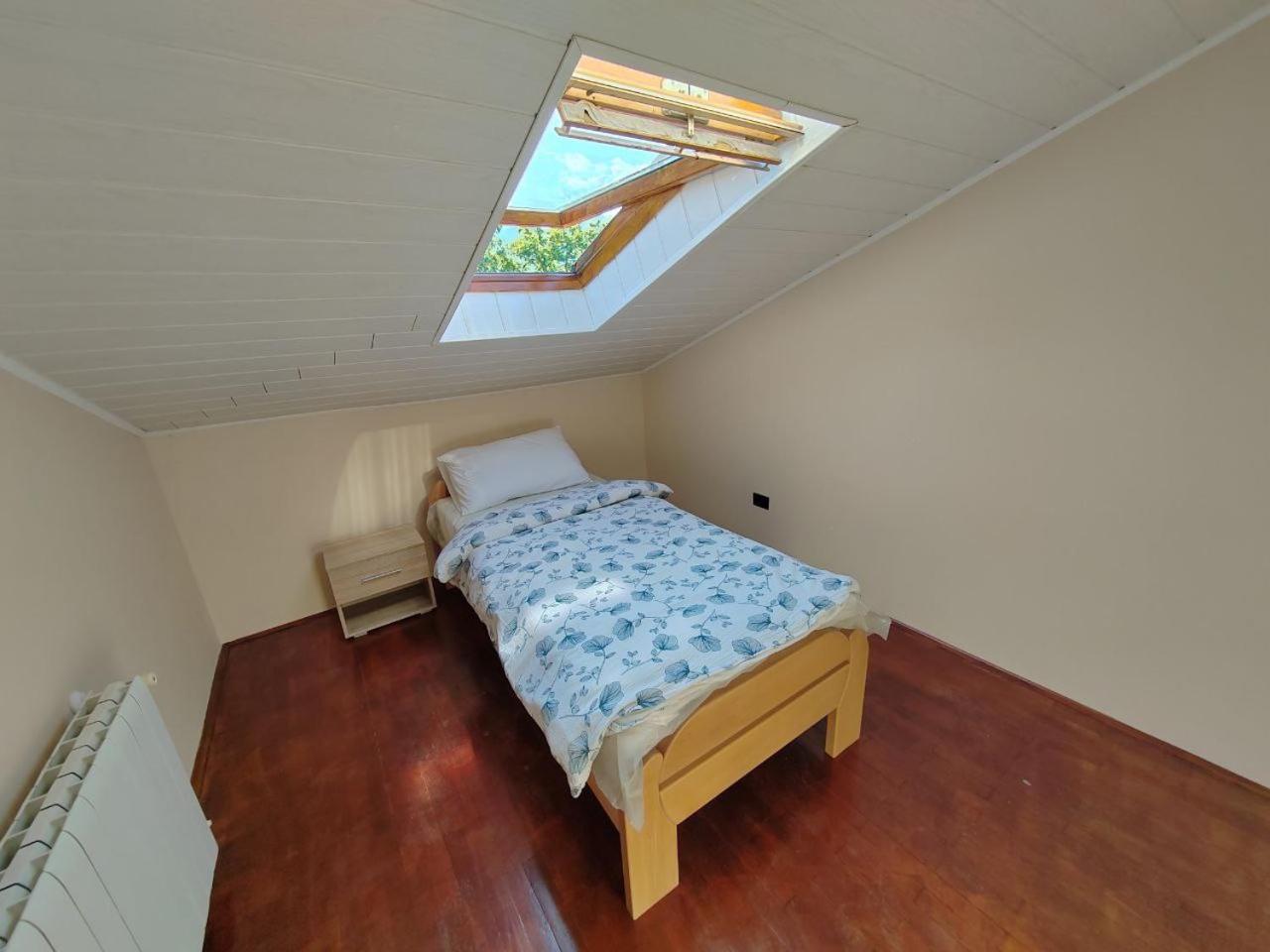 Three-Bedroom Apartment photo 1