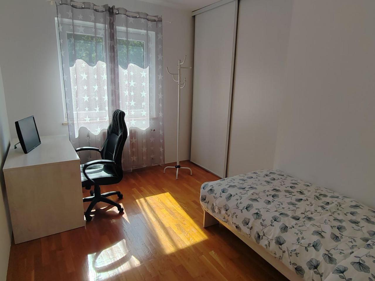 Three-Bedroom Apartment photo 1