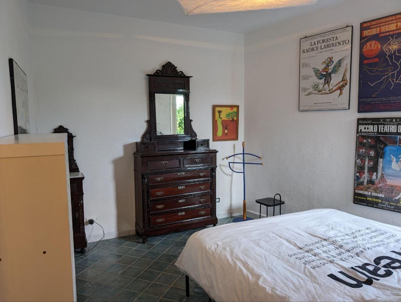 One-Bedroom House photo 1