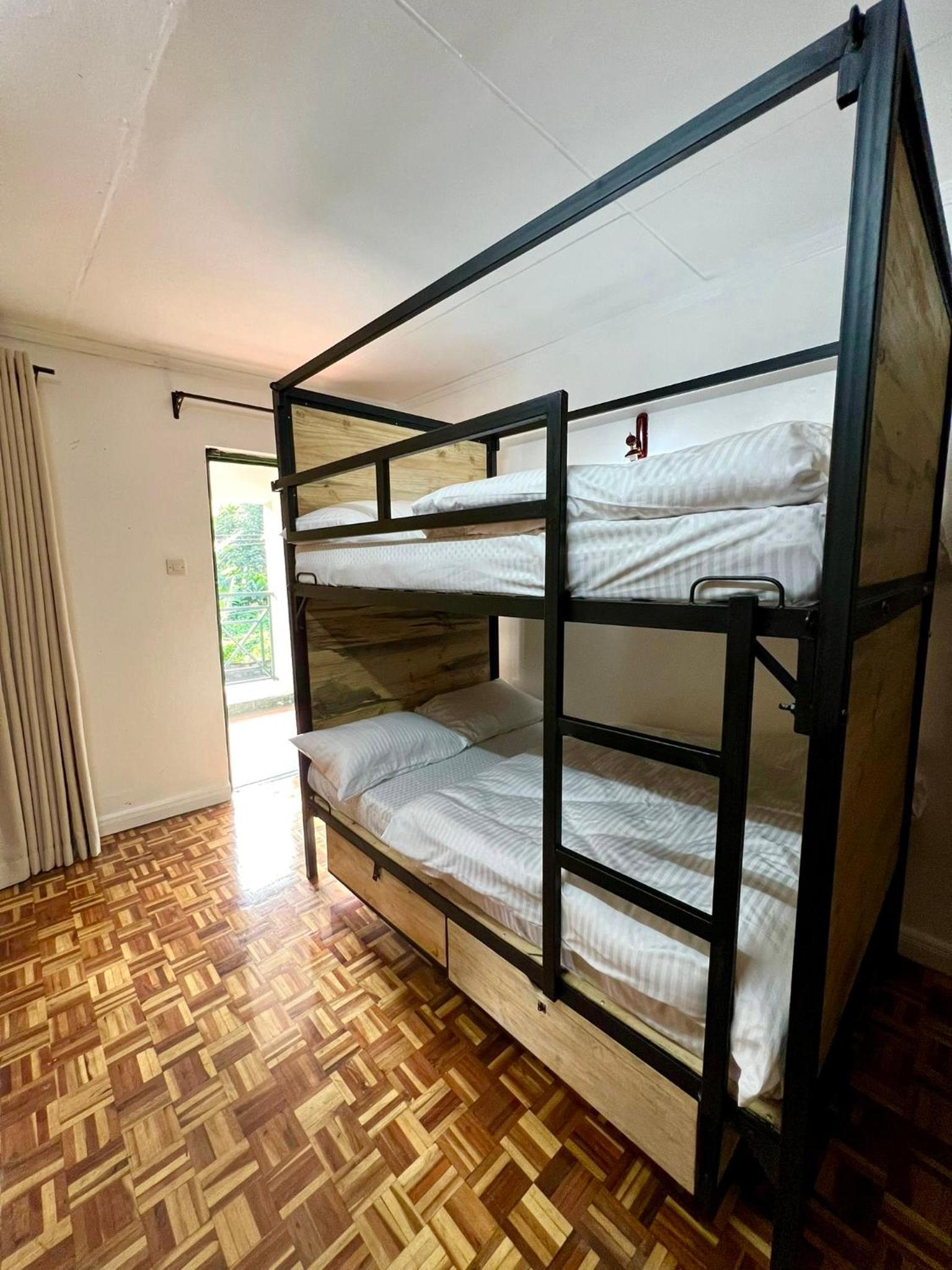 Mixed Dormitory Room photo 2