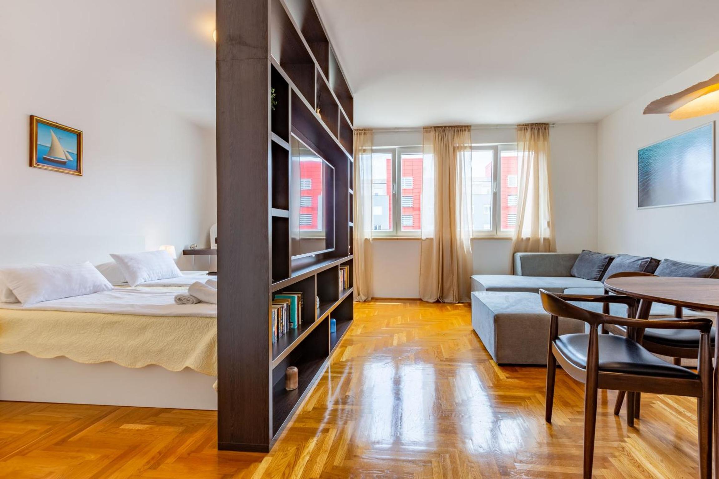 Studio Apartment