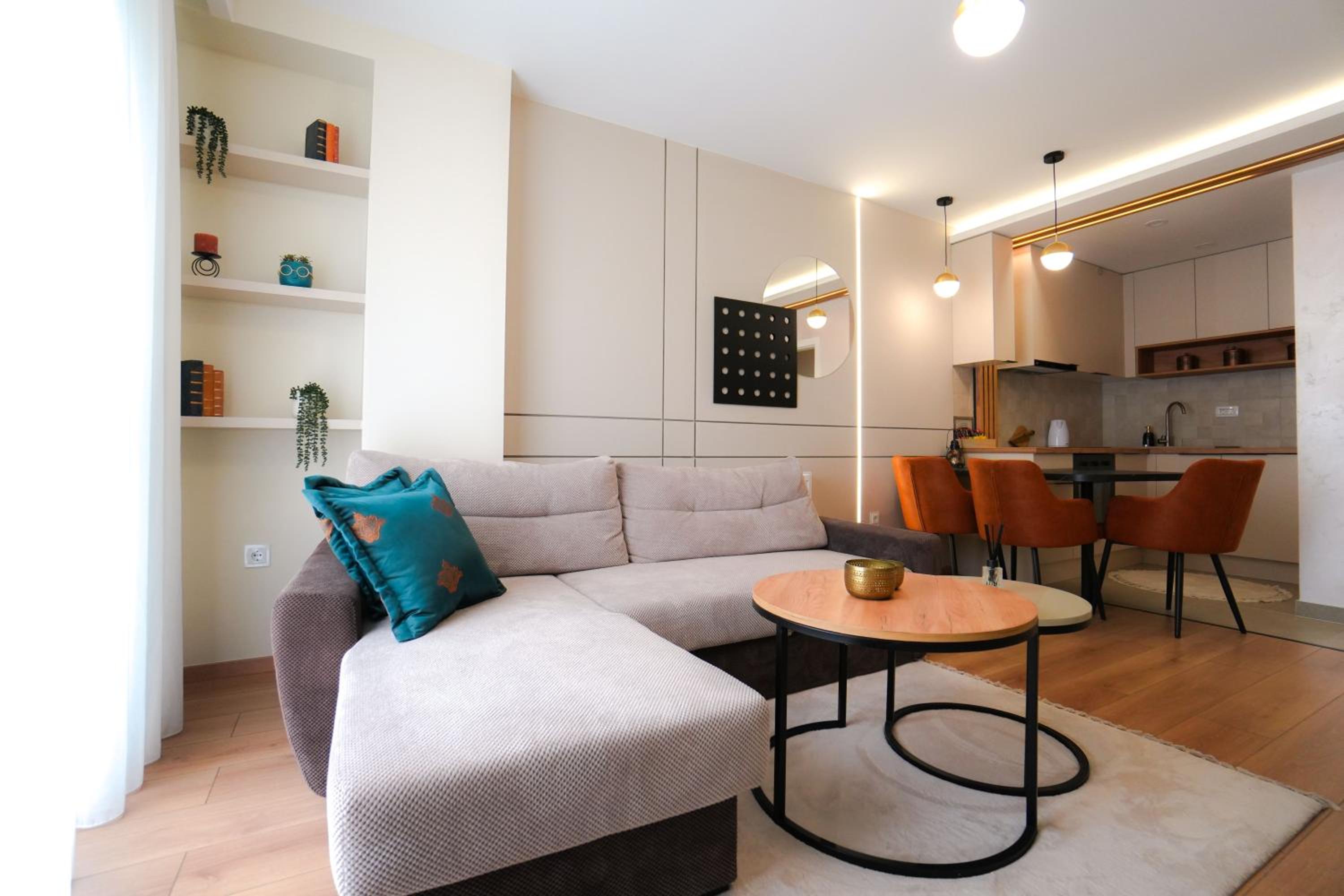 One-Bedroom Apartment photo 2