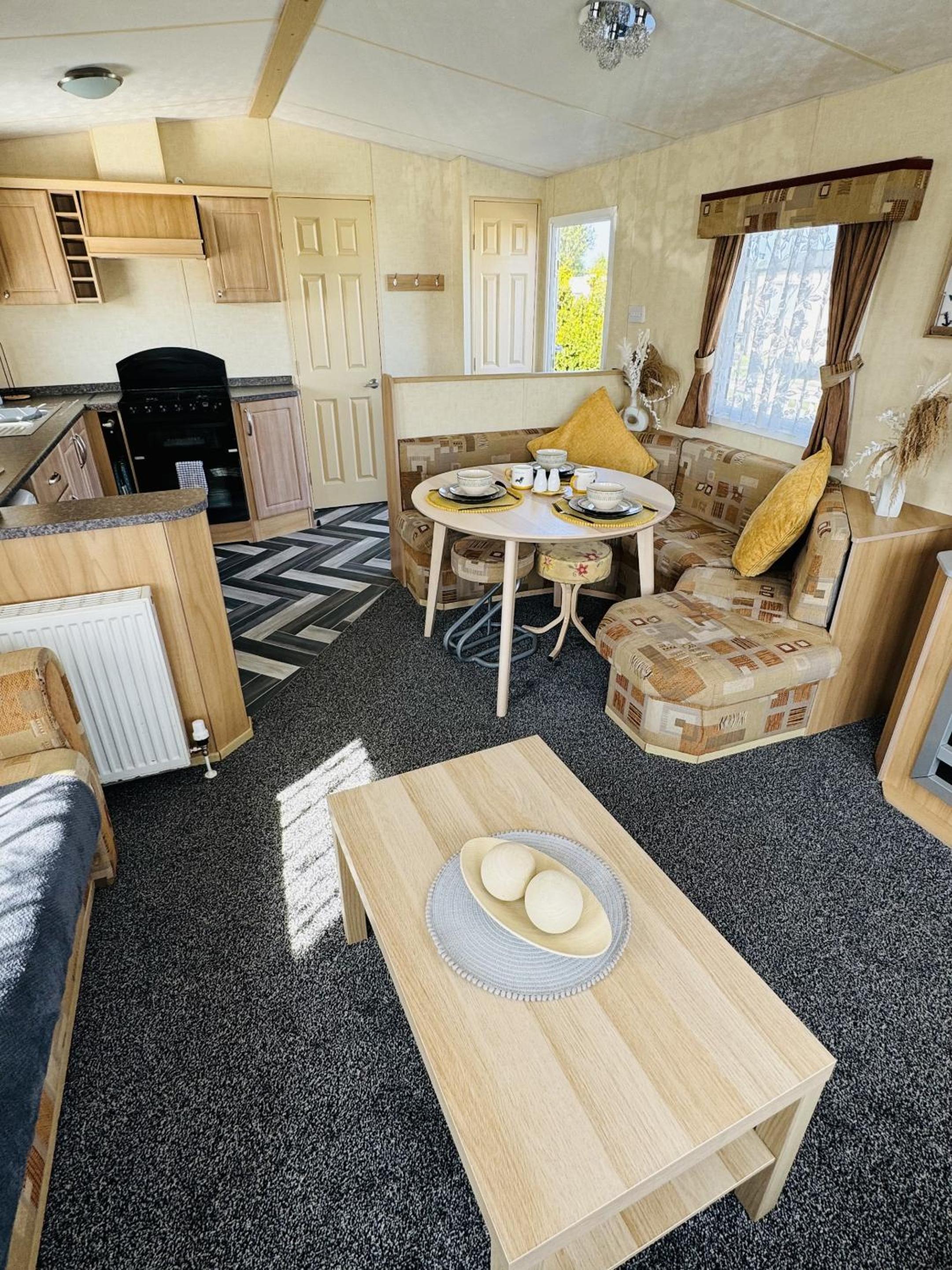 Caravan photo 1