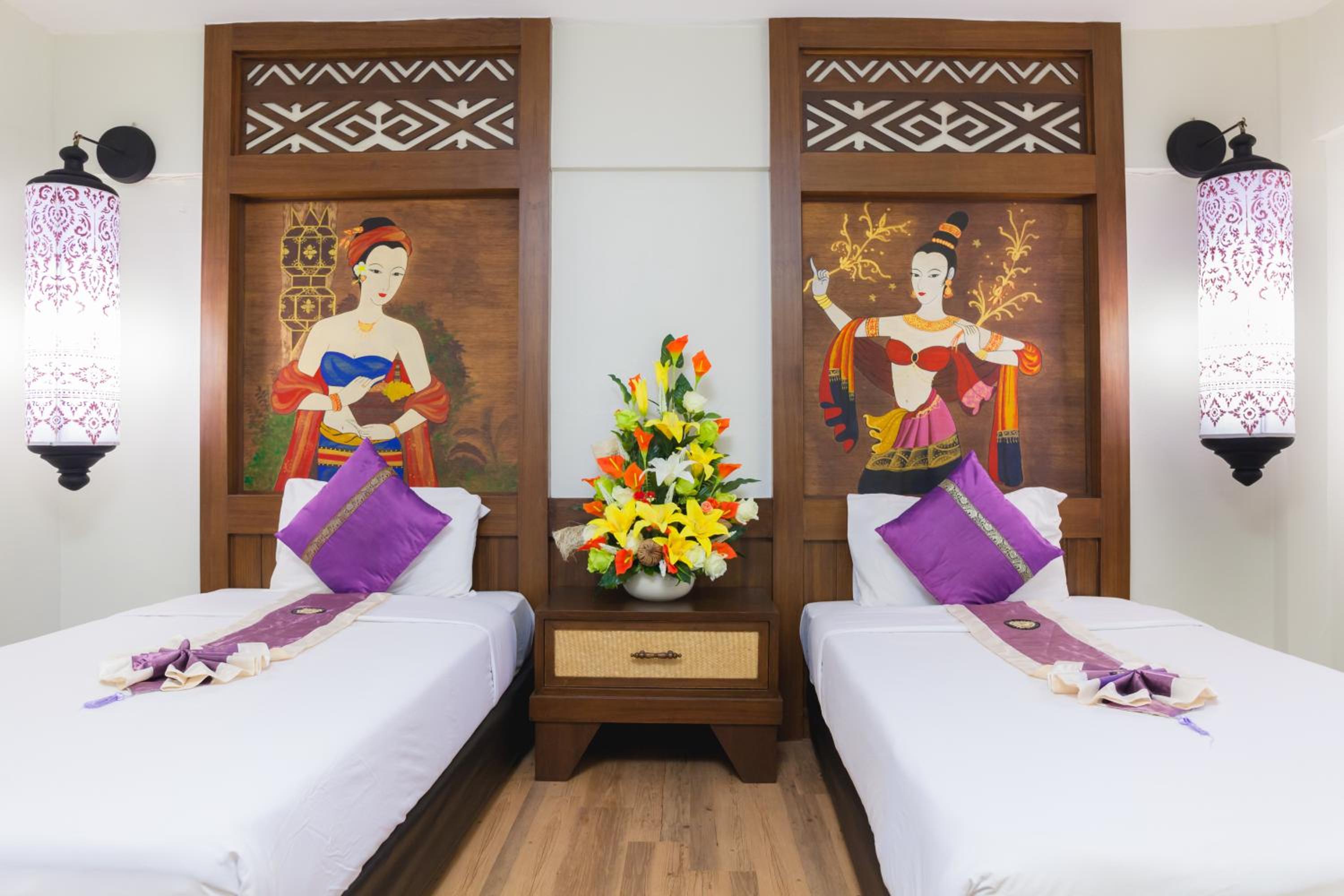 Grand Lanna Twin Room - Photo 10