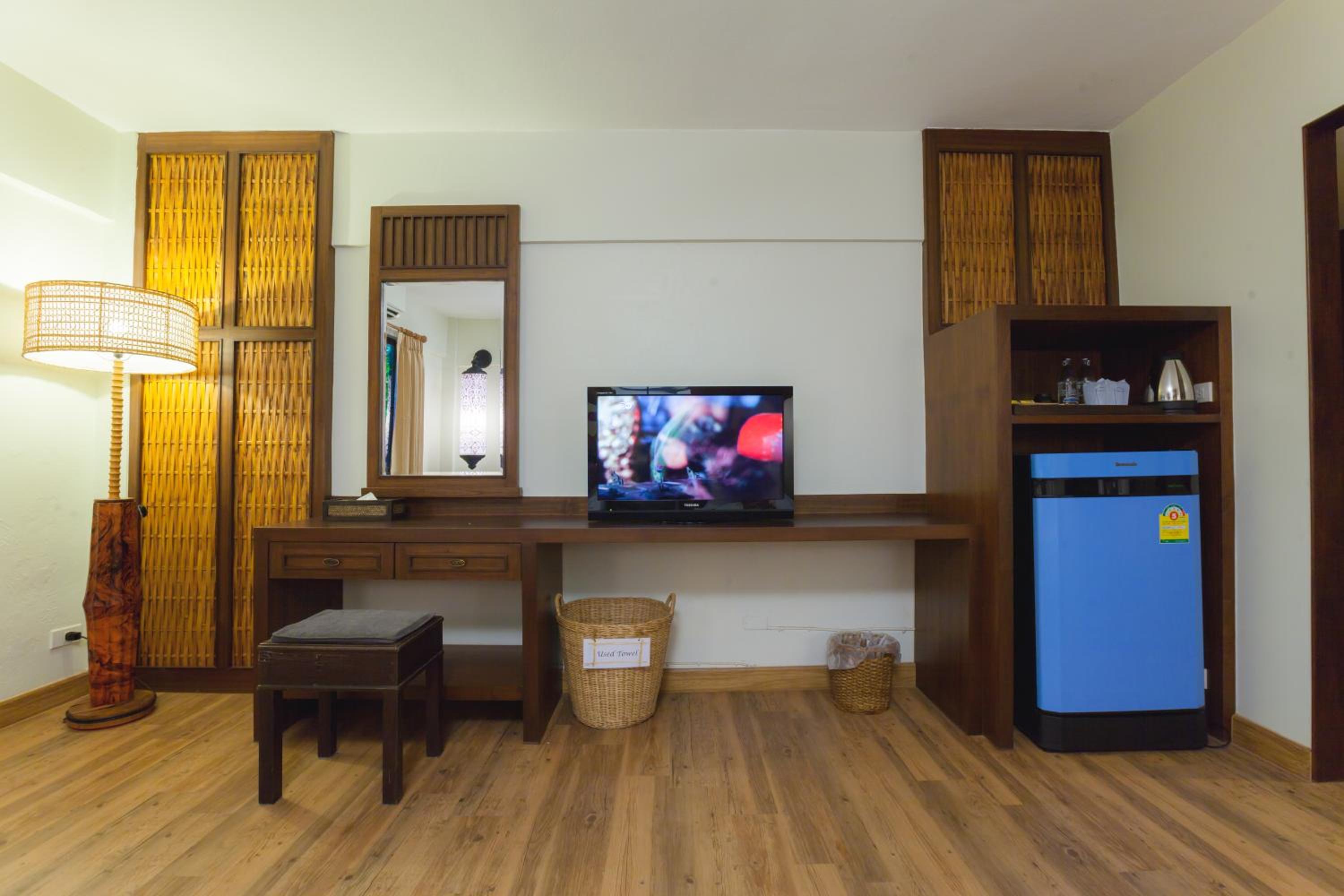 Grand Lanna Twin Room - Photo 9