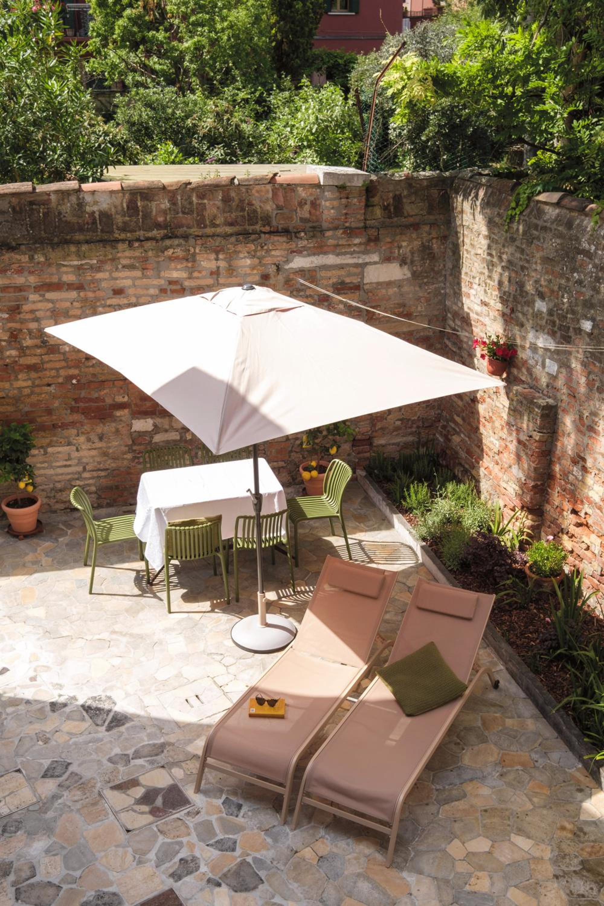 Double Room with Garden View photo 2