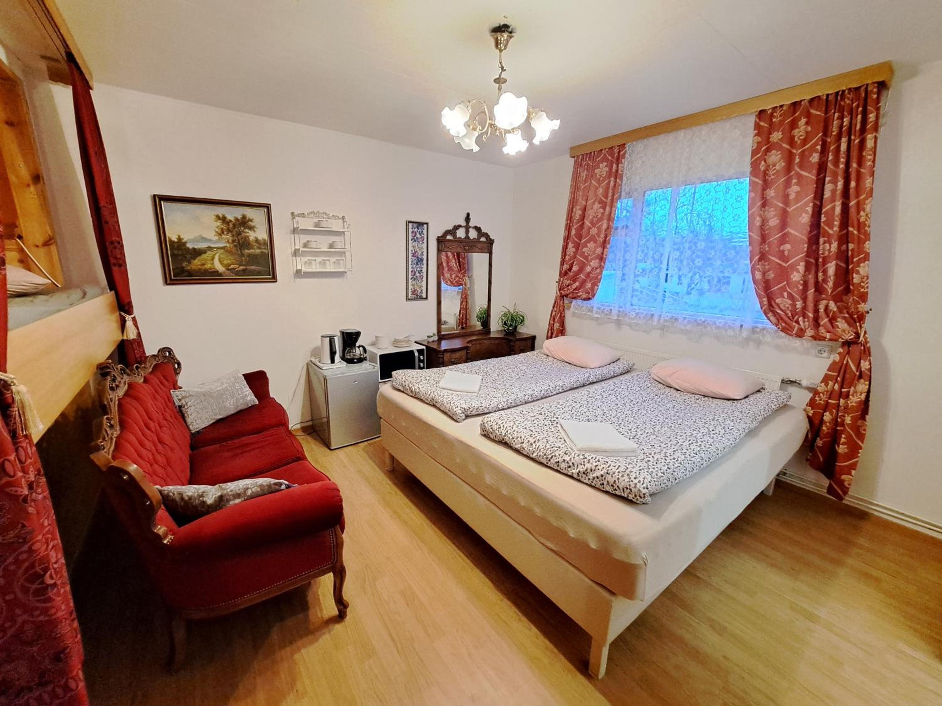 Triple Room With Bath photo 3